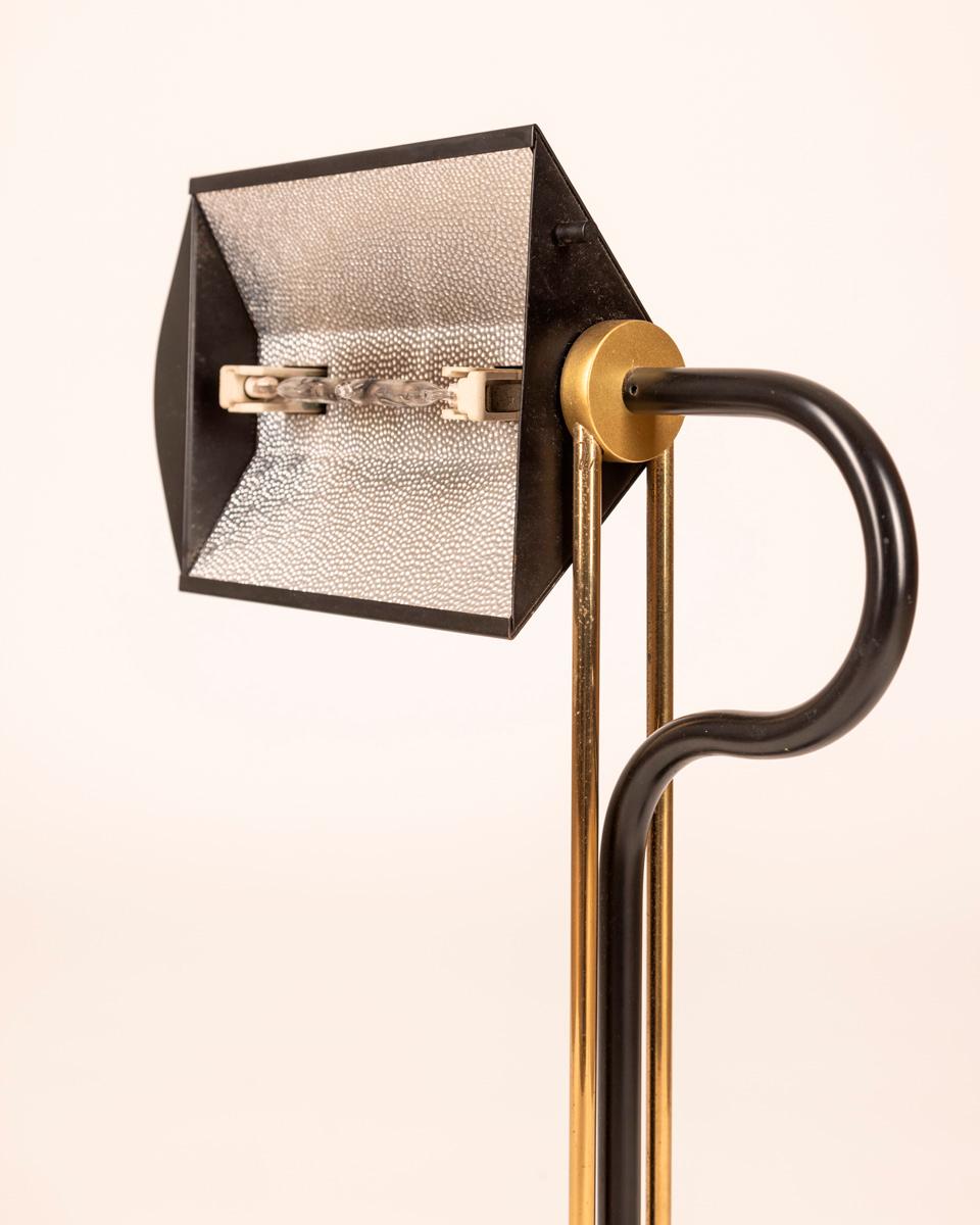 Vintage 70er Jahre Tischlampe Design Goffredo Reggiani (Metall) im Angebot