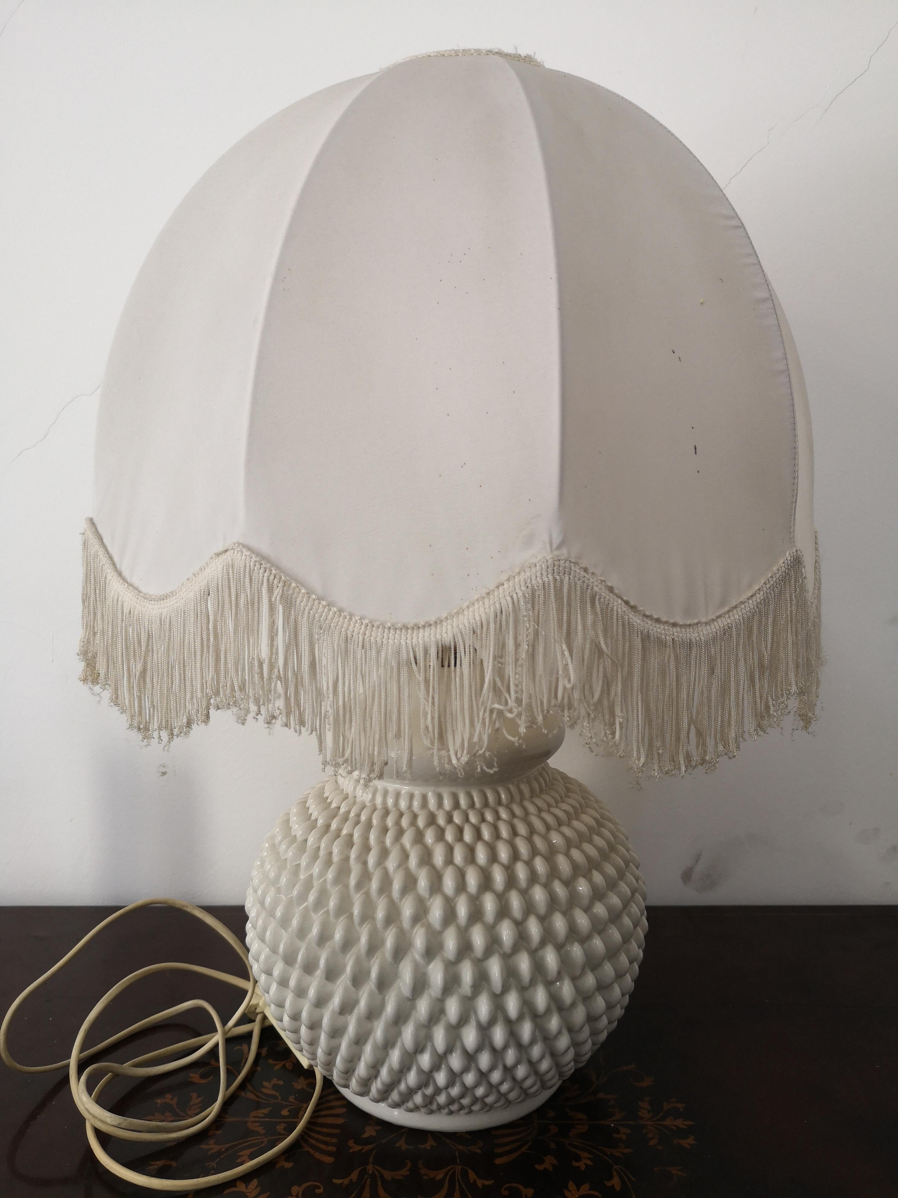 Vintage table lamp Hobnail white ceramic 1970s For Sale 5