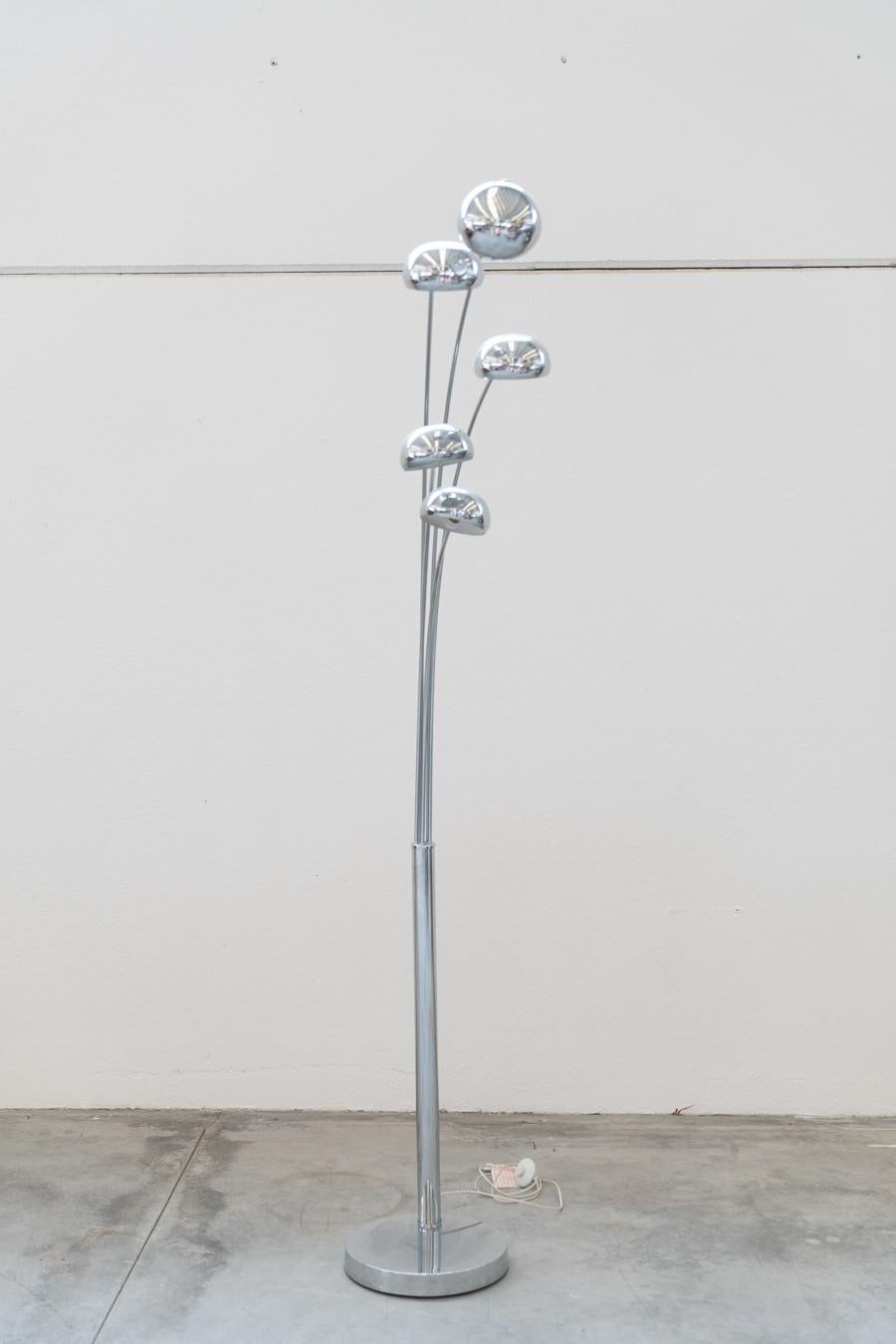 Reggiani 1970 3-arm floor lamp For Sale 7