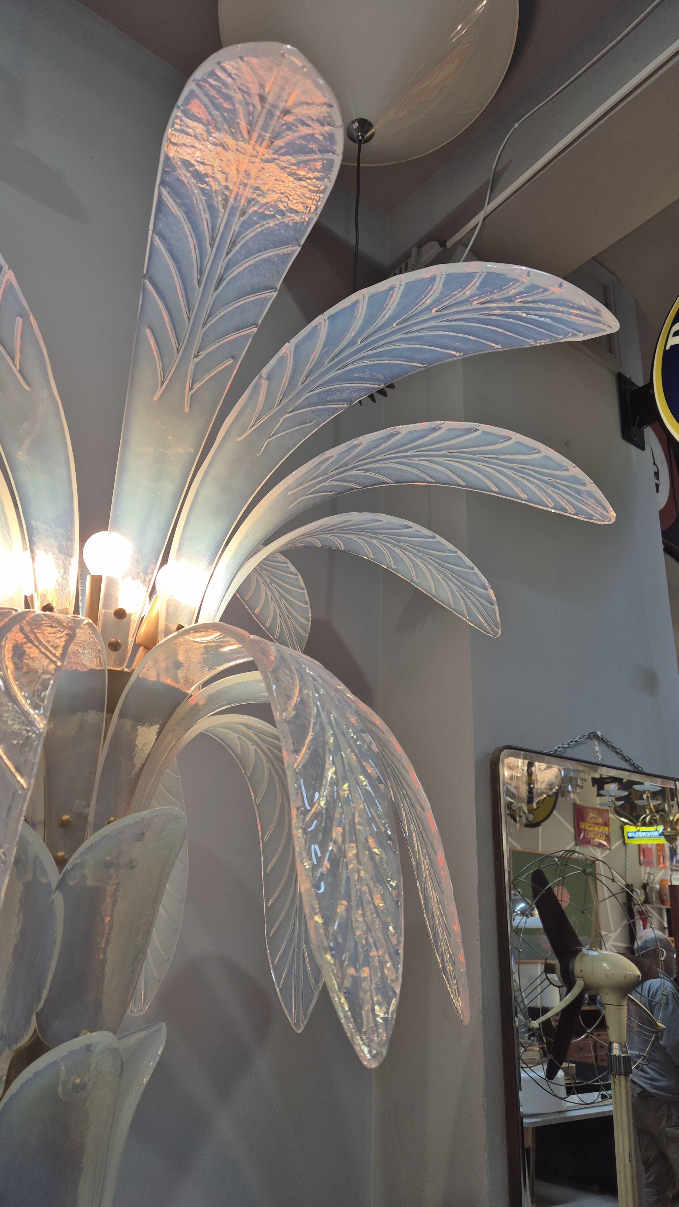 Iridescent Murano Glass Palm Tree Floor Lamp In Good Condition For Sale In Palermo, IT