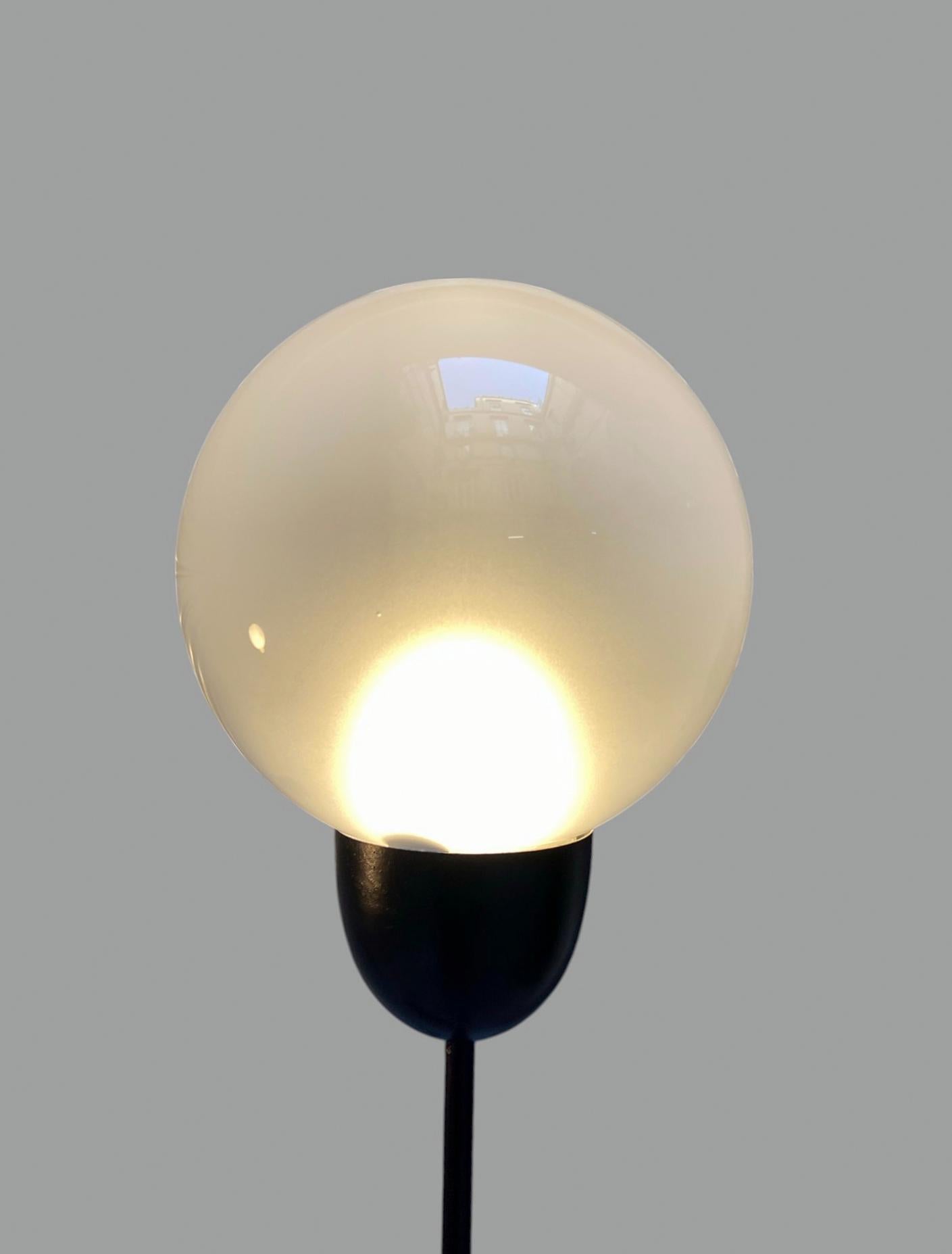 Late 20th Century Lampadaire en métal noir, Italie, 1970 en vente