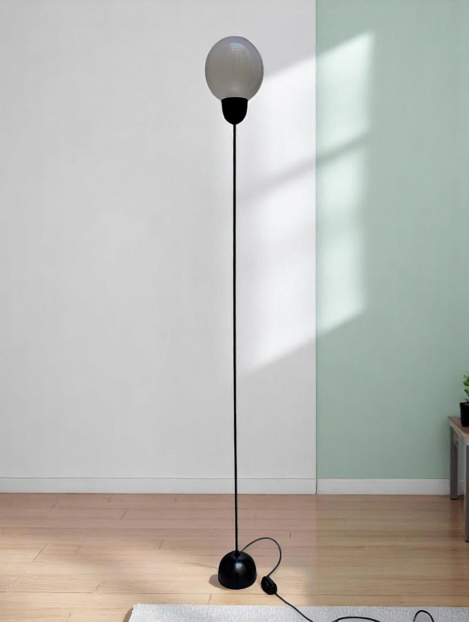 Métal Lampadaire en métal noir, Italie, 1970 en vente