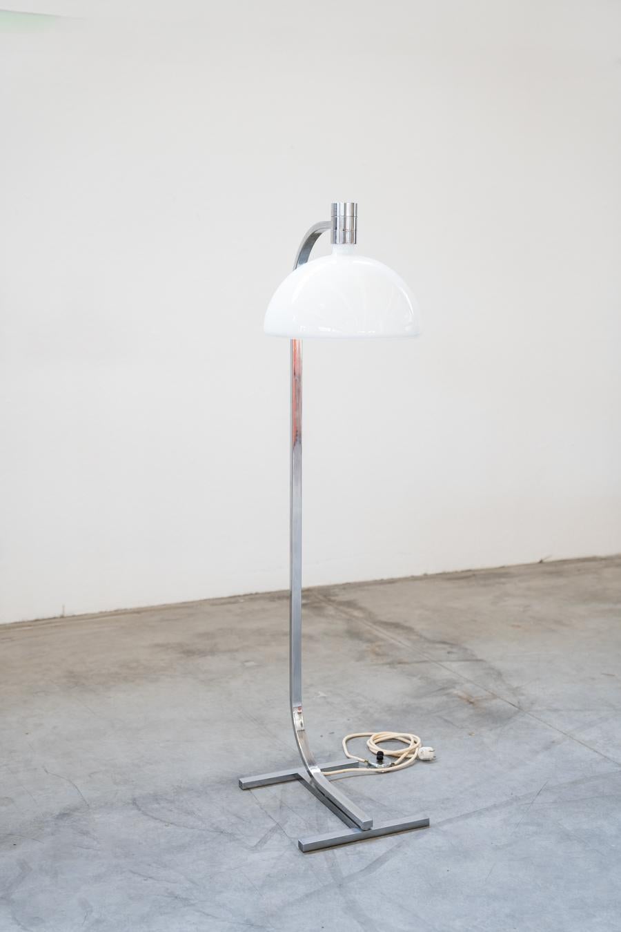 Italian AM-AS floor lamp, by Franco Albini, Franca Helg, Antonio Piva, from Sirrah For Sale