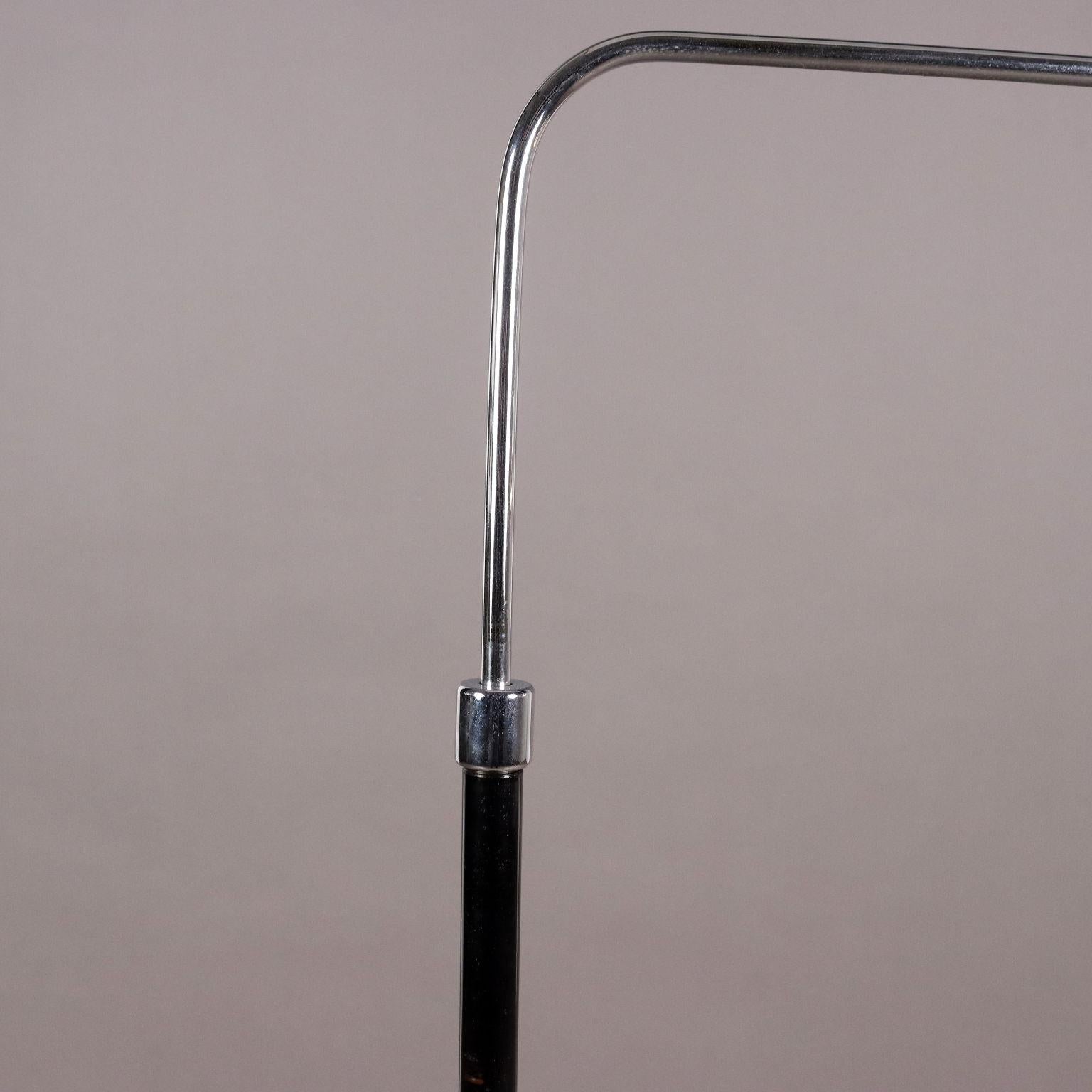 Lampada da terra Anni 60-70 In condizioni buone in vendita a Milano, IT