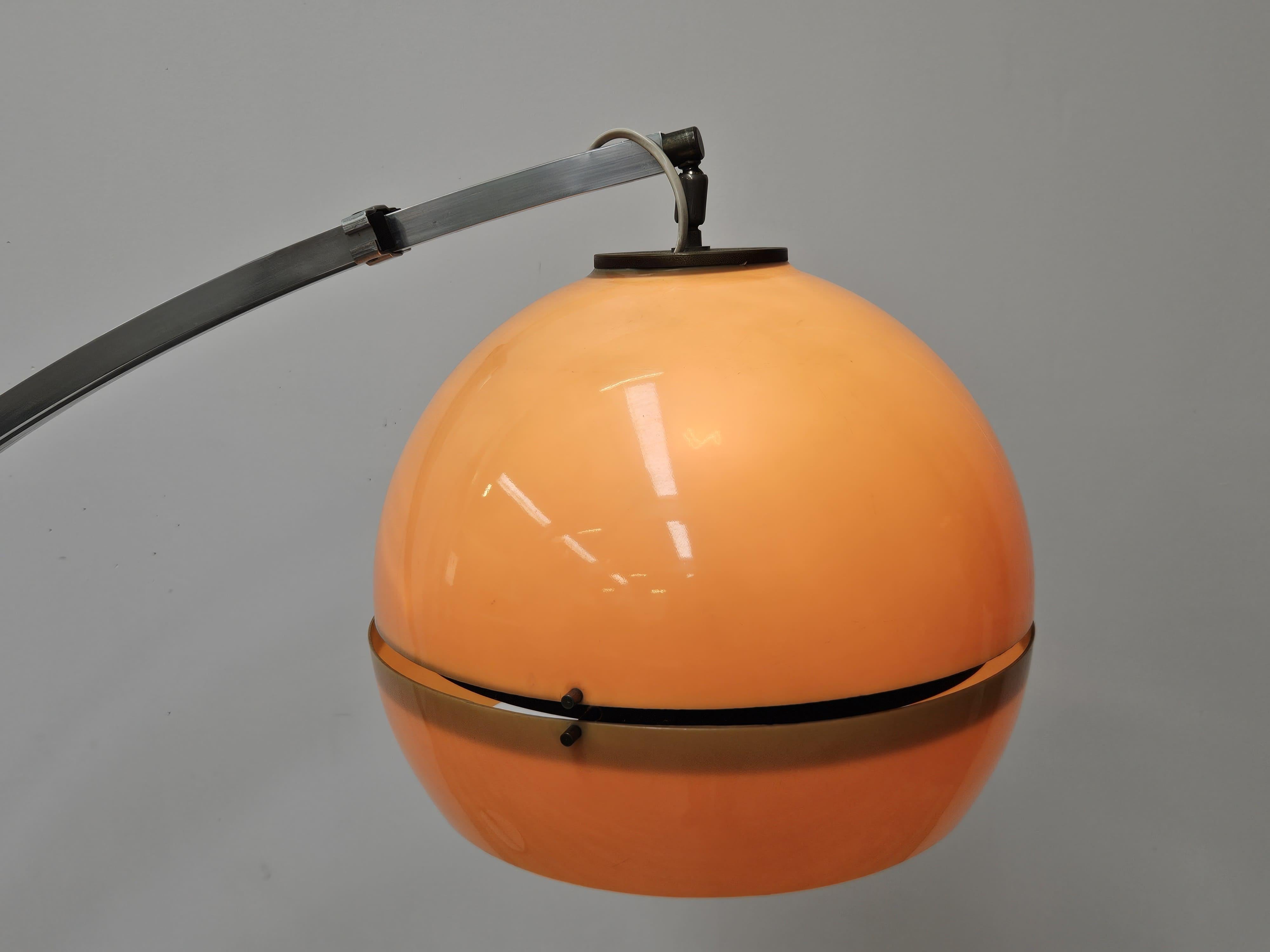 Lampadaire 70s extensible en métal chromé et plastique 11