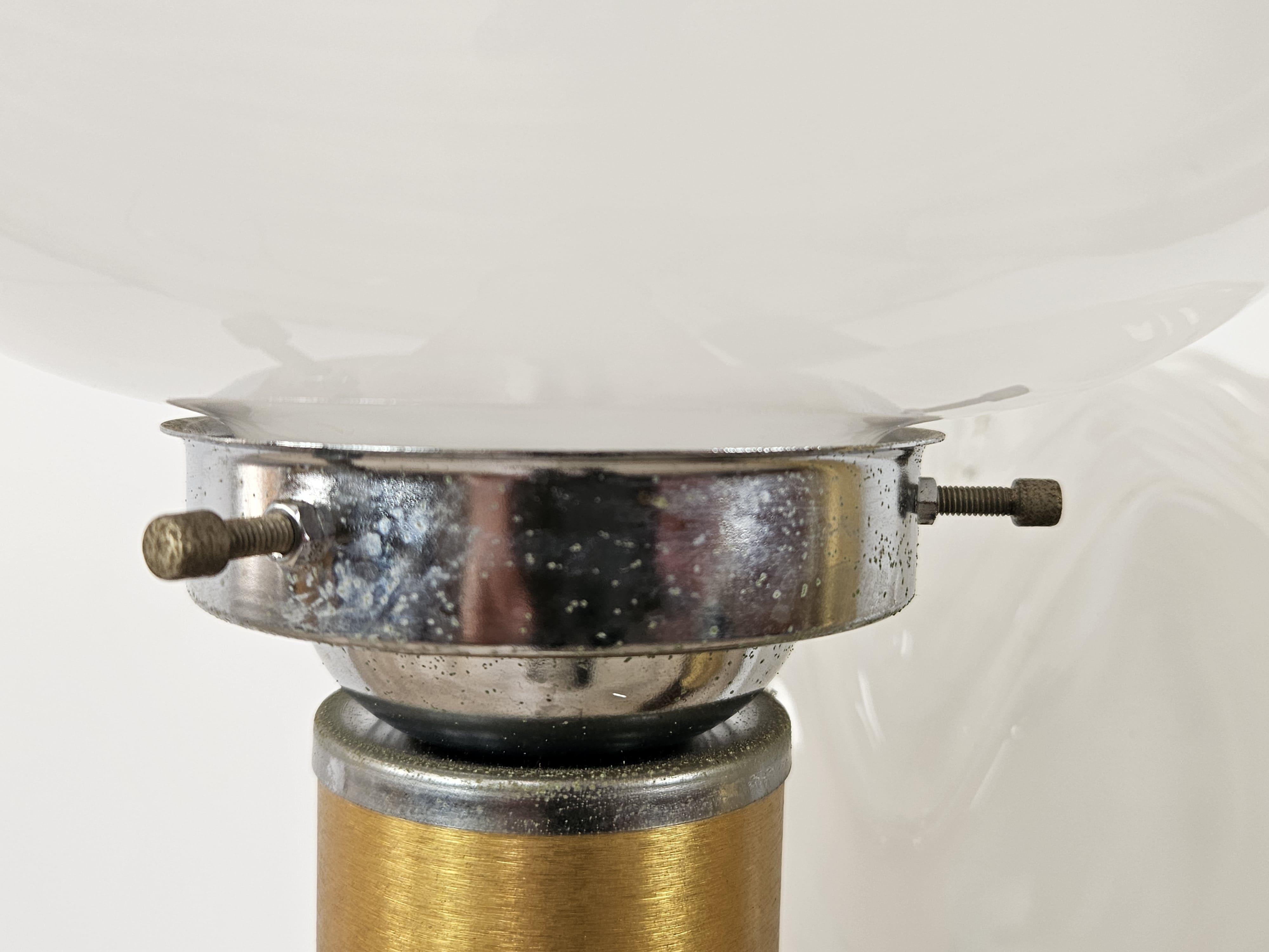 Lampadaire des années 1970 en verre de Murano, bois et métal avec 3 points lumineux en vente 3