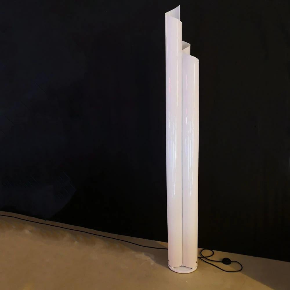 Artemide Floor Lamp Model Chimera Led by Vico Magistretti. In Excellent Condition In Taranto, IT