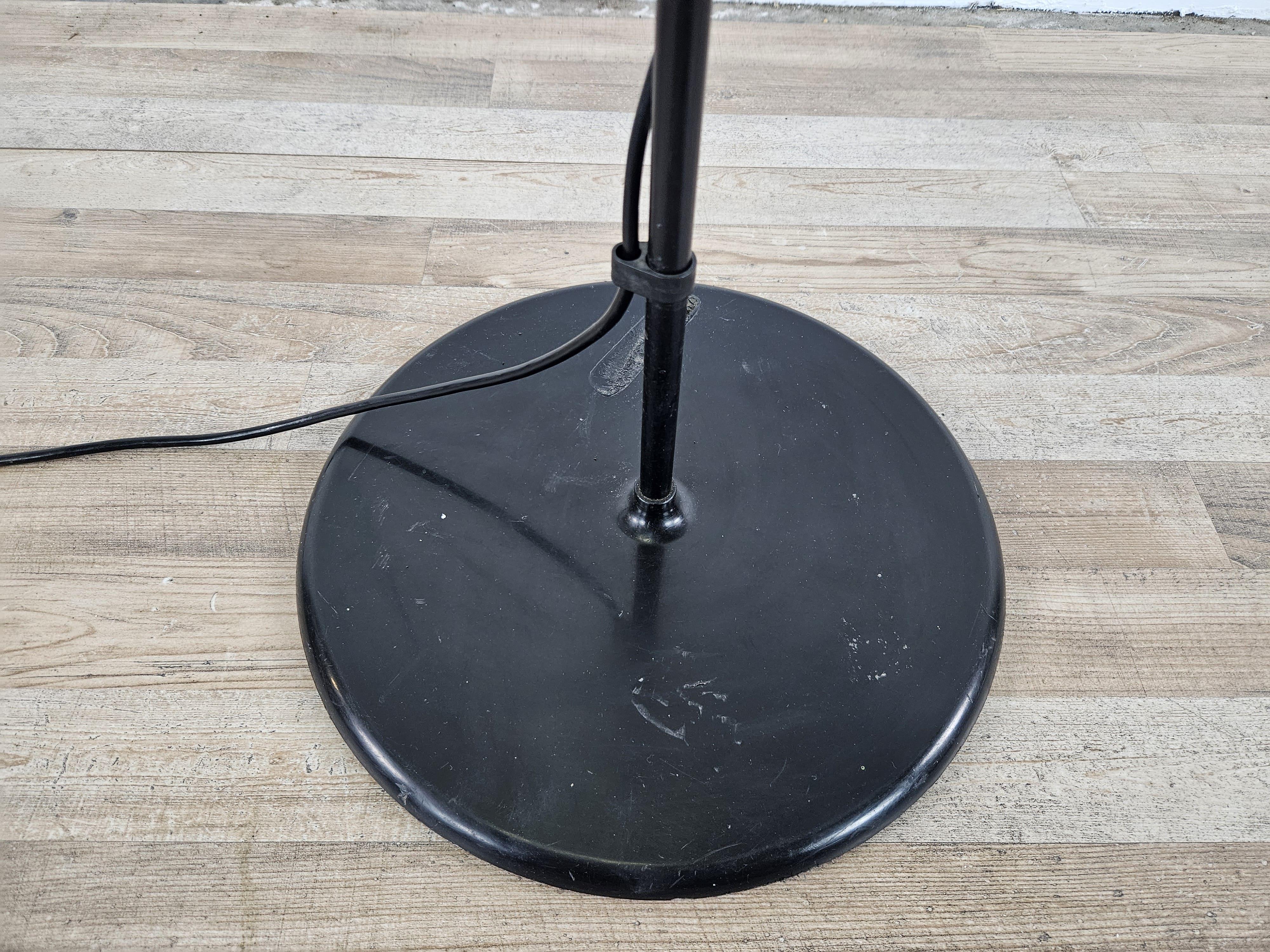 Aton floor lamp designed by Ernesto Gismondi in 1980 for Artemide For Sale 5