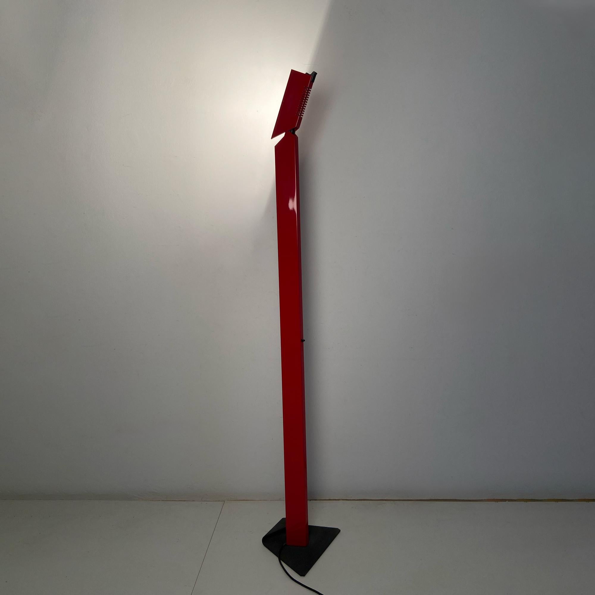 Moderno Lampada da terra Beam rossa di Enrico Davide Bona e prodotta da Skipper, 1980 in vendita