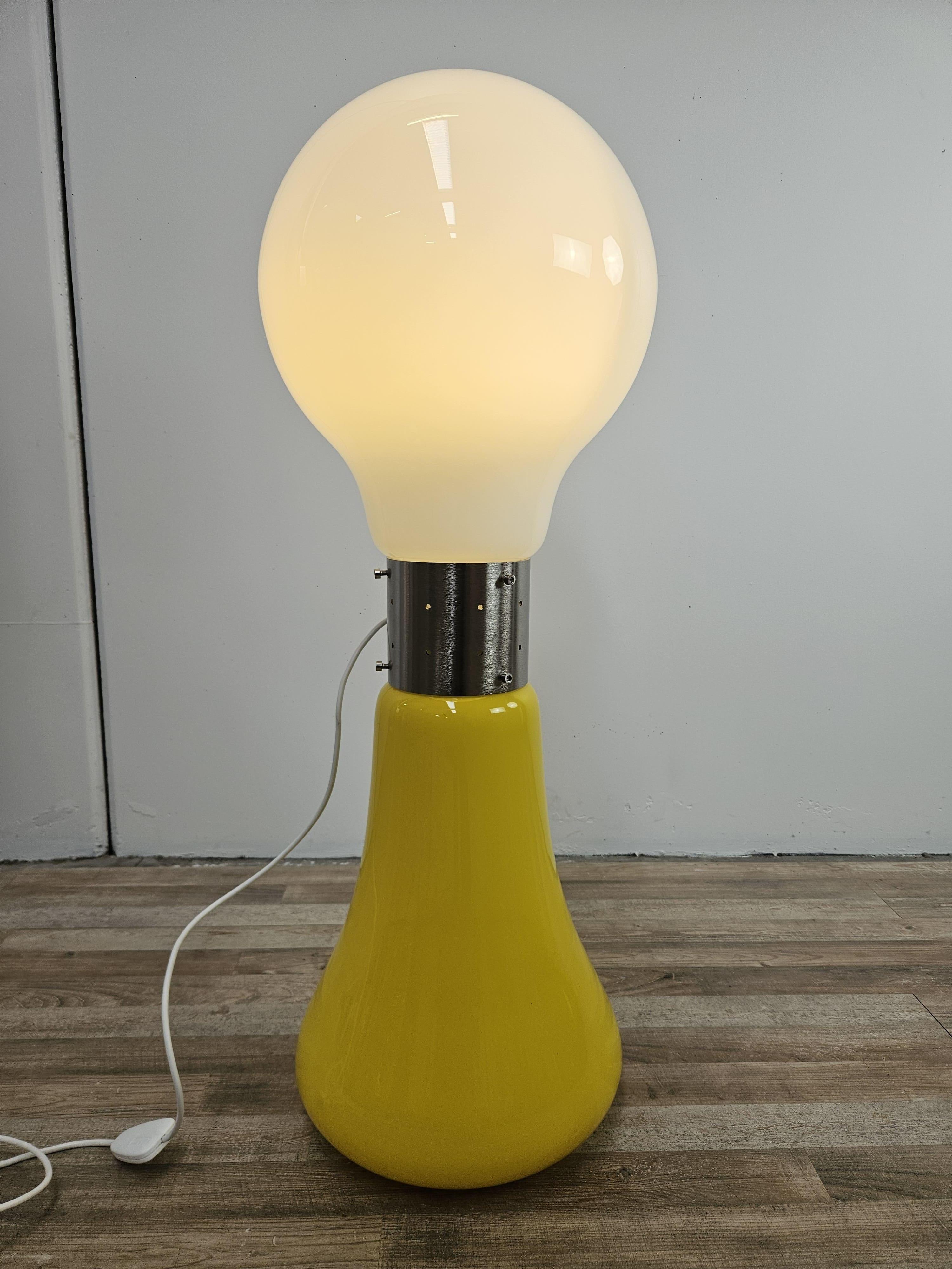 Lampada da terra Birillo in vetro di Murano di Carlo Nason per Mazzega 1964 10