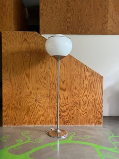 Guzzini "BUD" floor lamp with white methacrylate canopy, 1970s