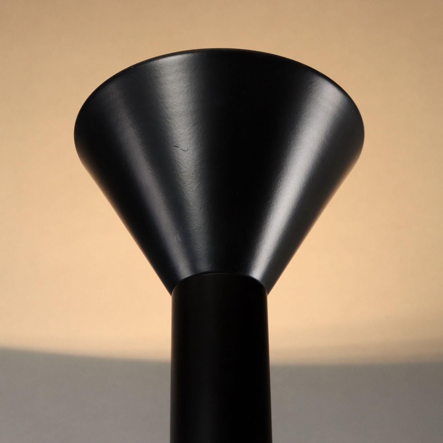 Italian Lampada da terra 'Callimaco' Ettore Sottsass per Artemide anni 80 For Sale