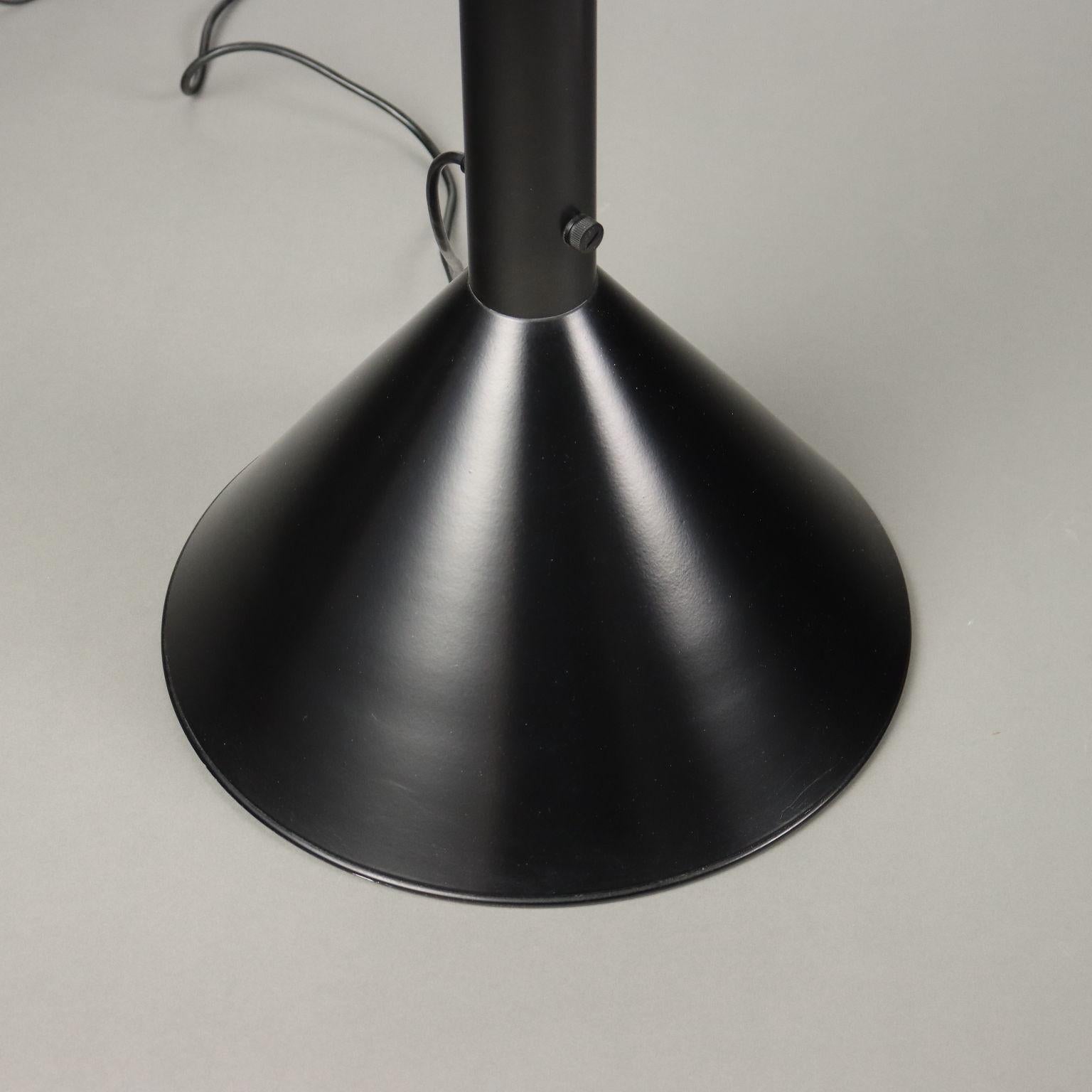 Steel Lampada da terra 'Callimaco' Ettore Sottsass per Artemide anni 80 For Sale