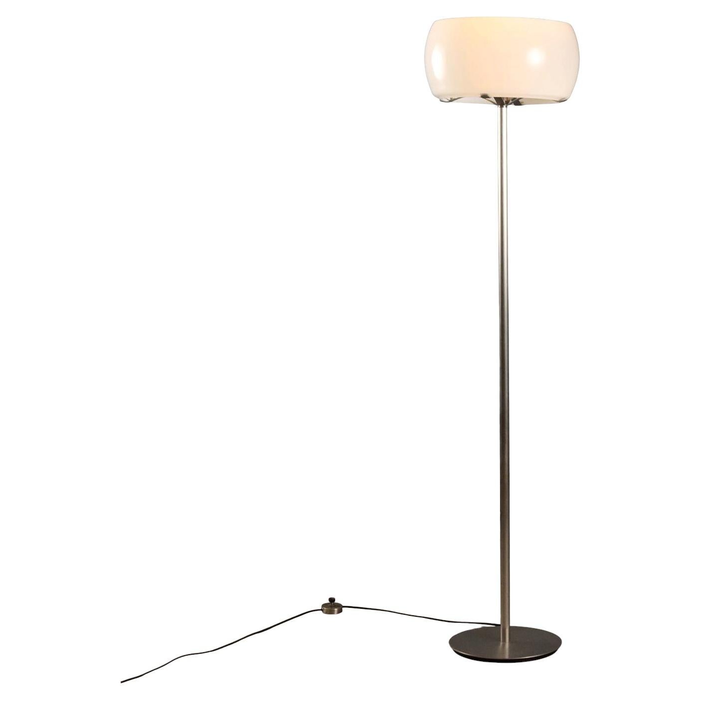 Lampada da terra 'Clitunno' di Vico Magistretti per Artemide anni 60.