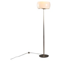 Lampada da terra 'Clitunno' di Vico Magistretti per Artemide anni 60.