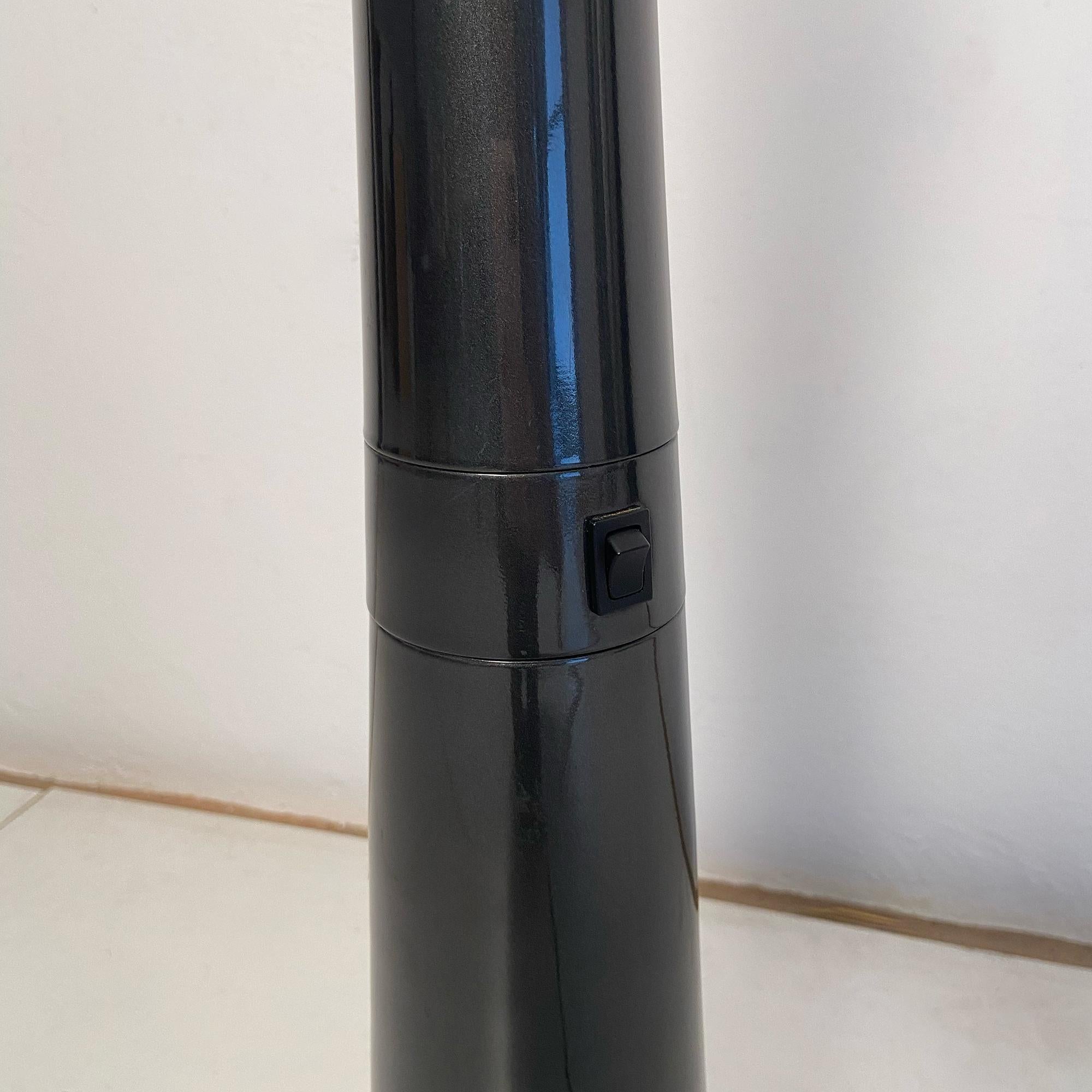 Metallo Lampada da terra Club 1195 di Giuseppe Ramella prodotta da Arteluce, 1983. in vendita