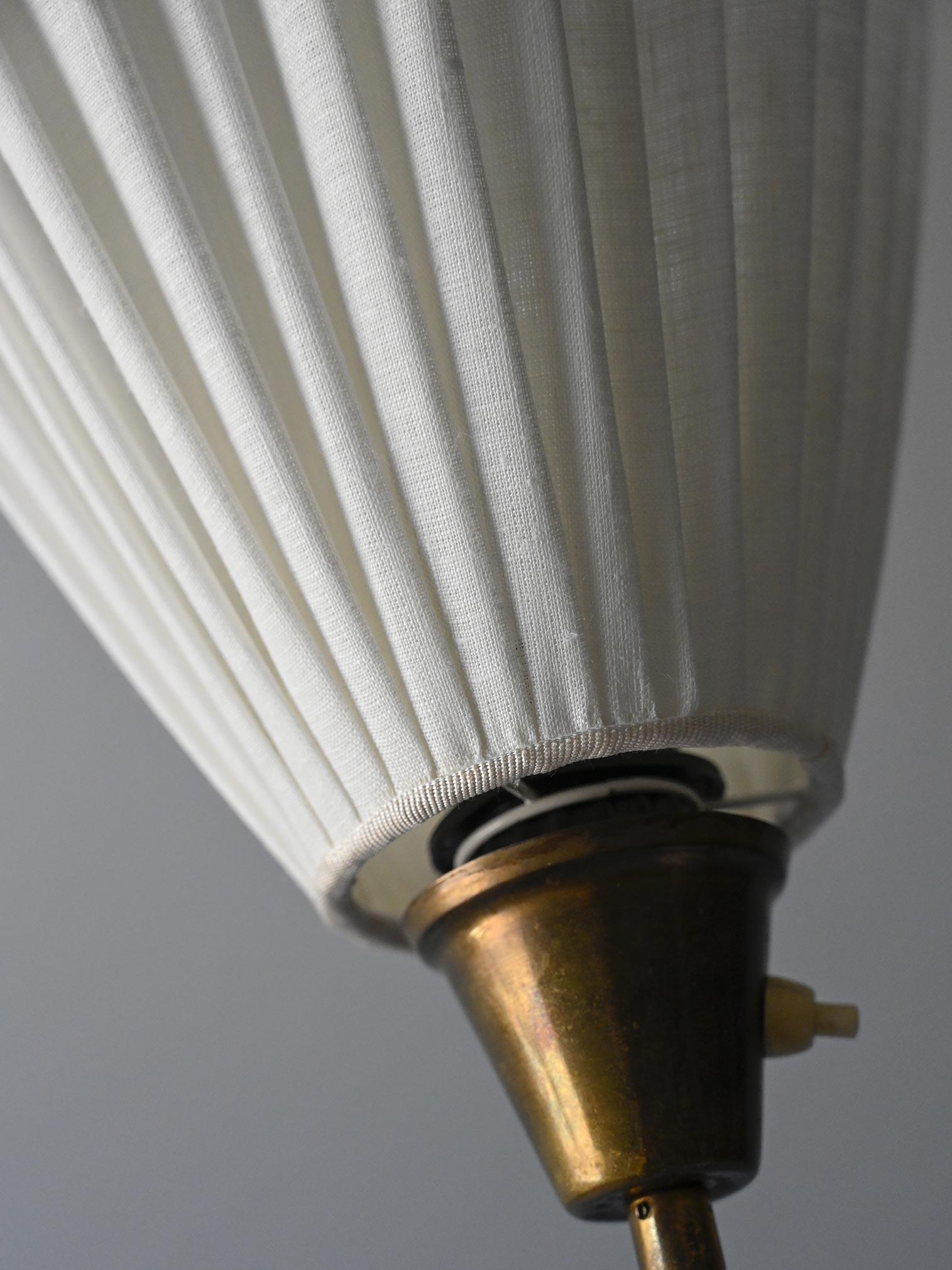 Floor lamp with two points of light In Good Condition For Sale In Brescia, IT