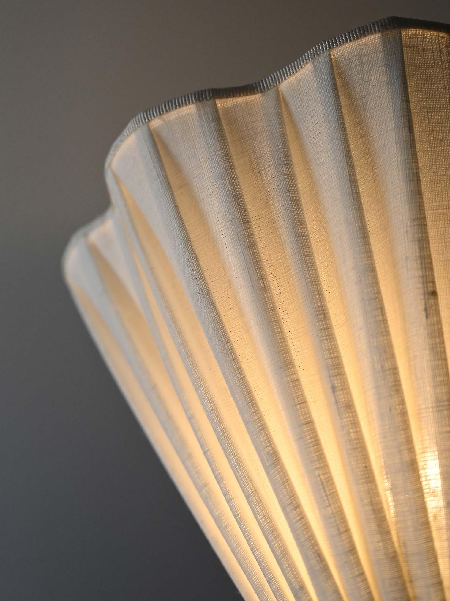 Metal Floor lamp with two points of light For Sale