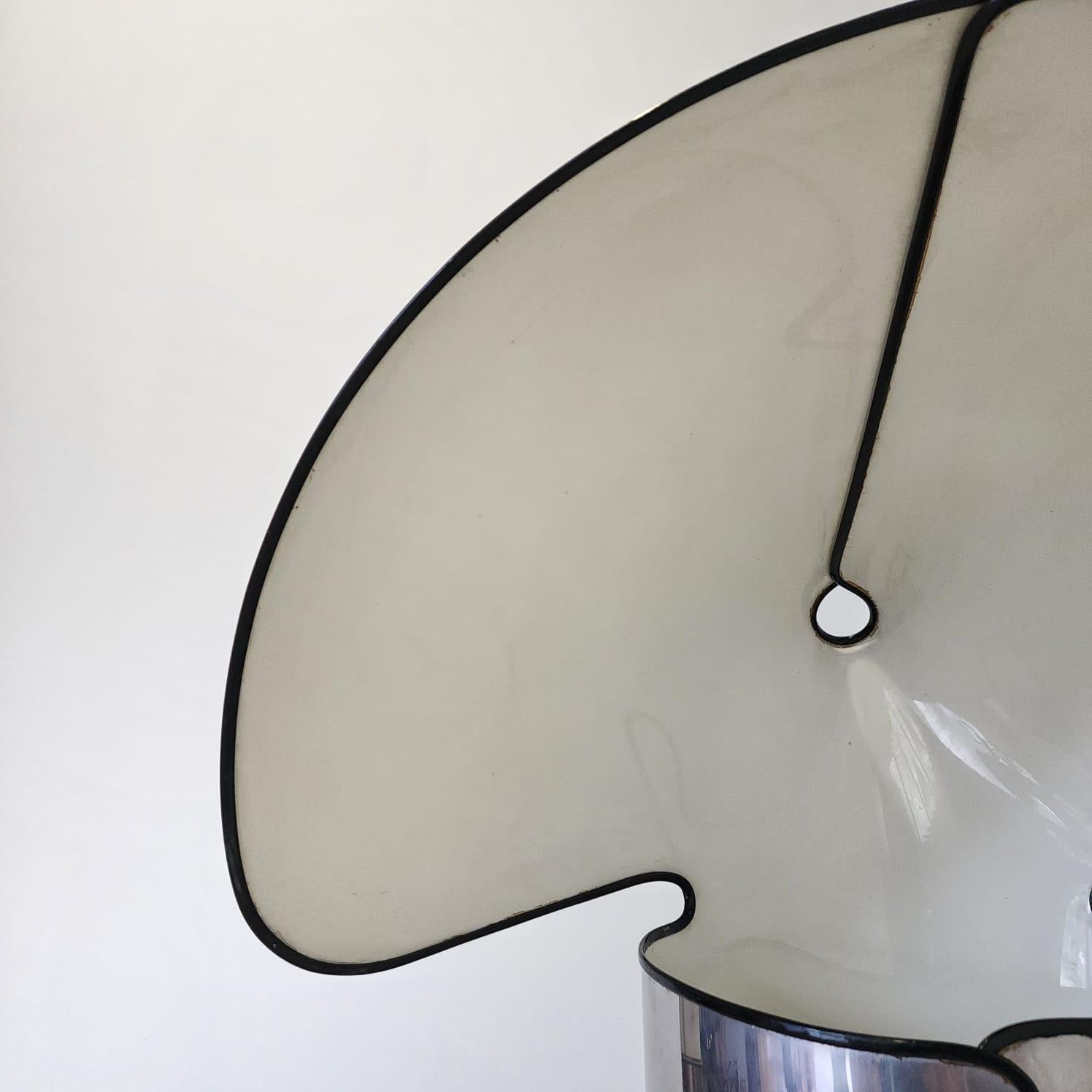 Chrome Italian design 1970s floor lamp 
