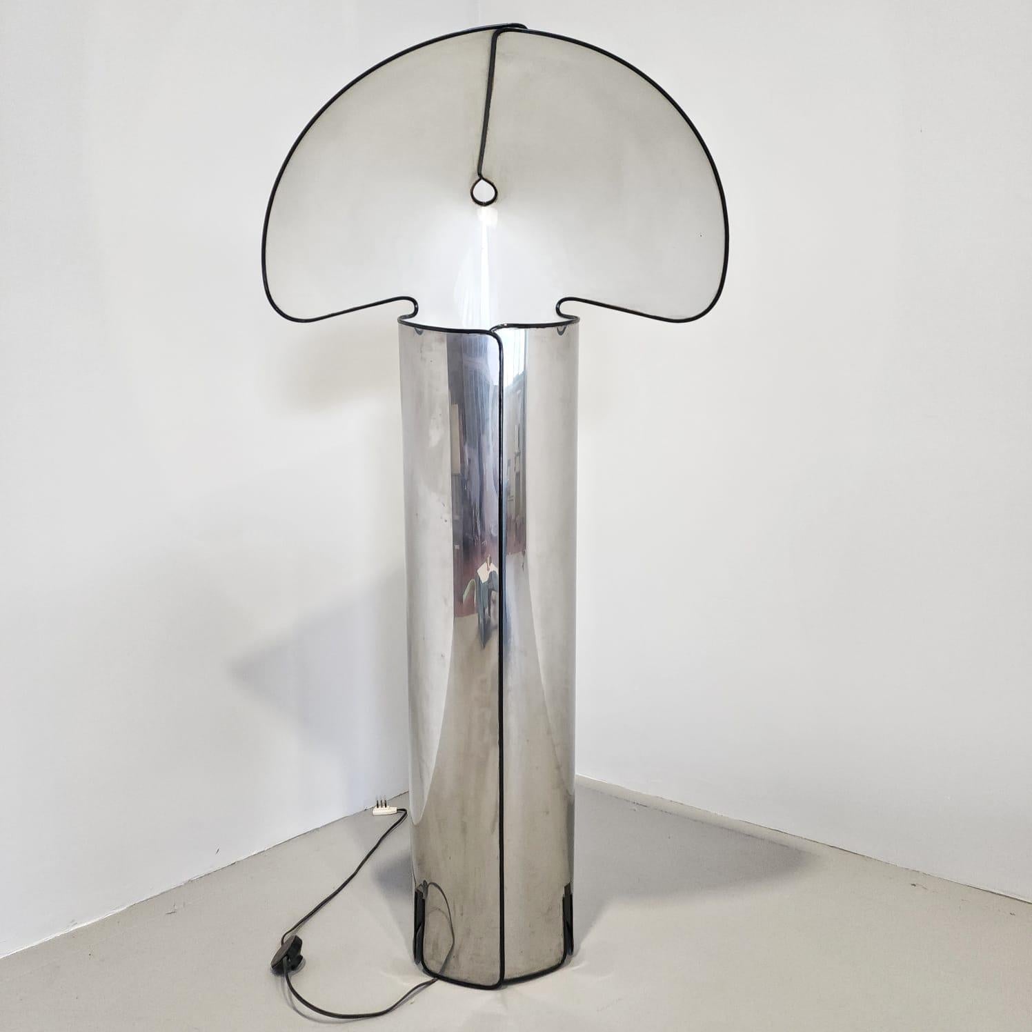 Italian design 1970s floor lamp 