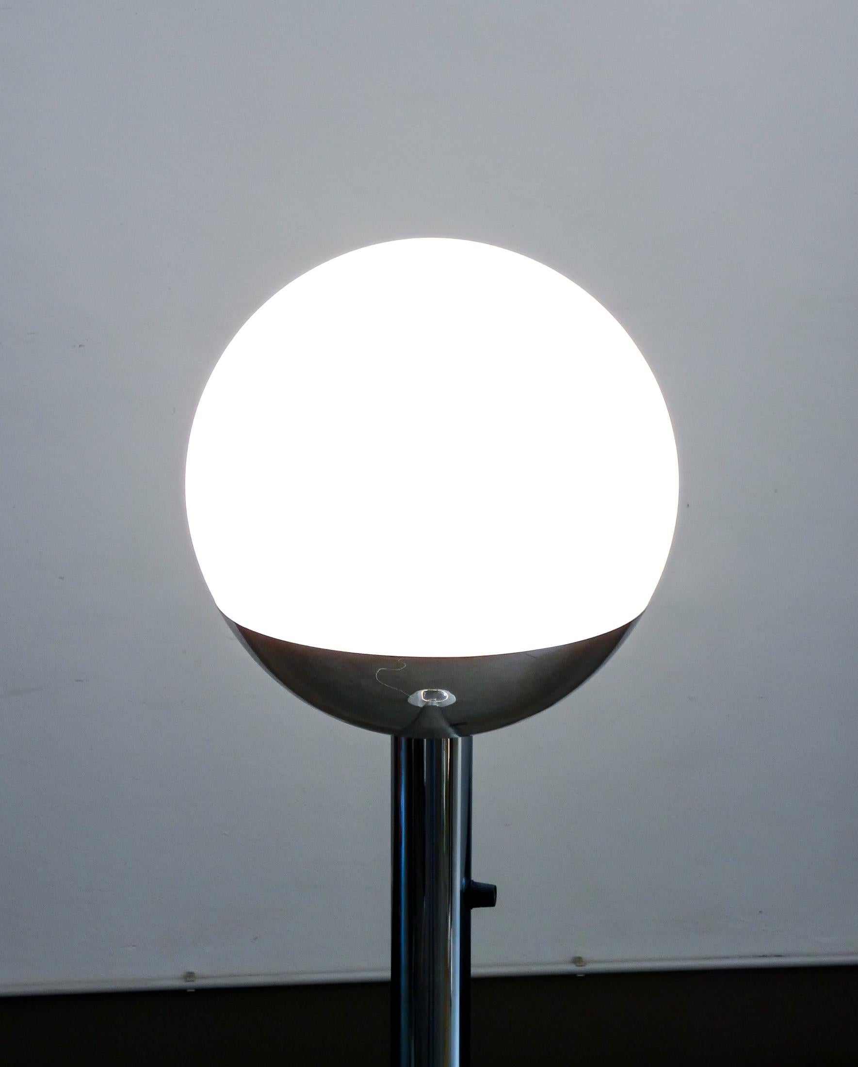 Lampadaire conçu par Pia GUIDETTI CRIPPA pour LUMI, mod. P428. Italie, années 70 en vente 1