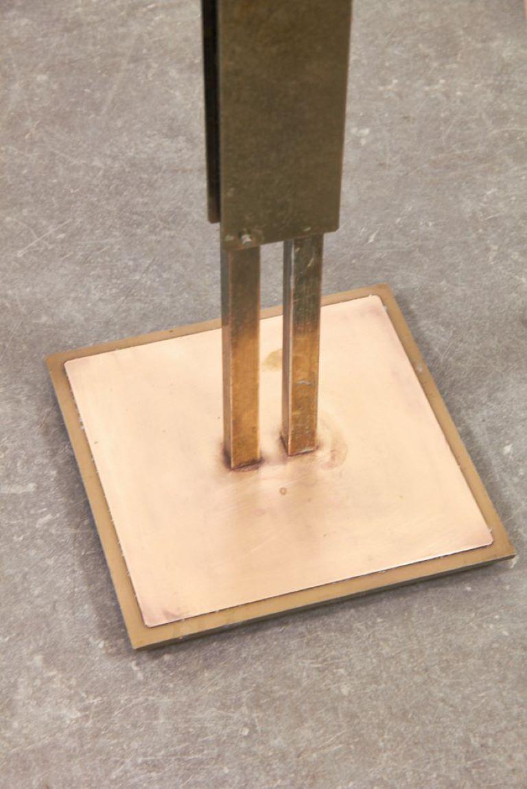 Lampadaire très spécial, élégant et raffiné, produit par Sciolari dans les années 1970, en très bon état.
