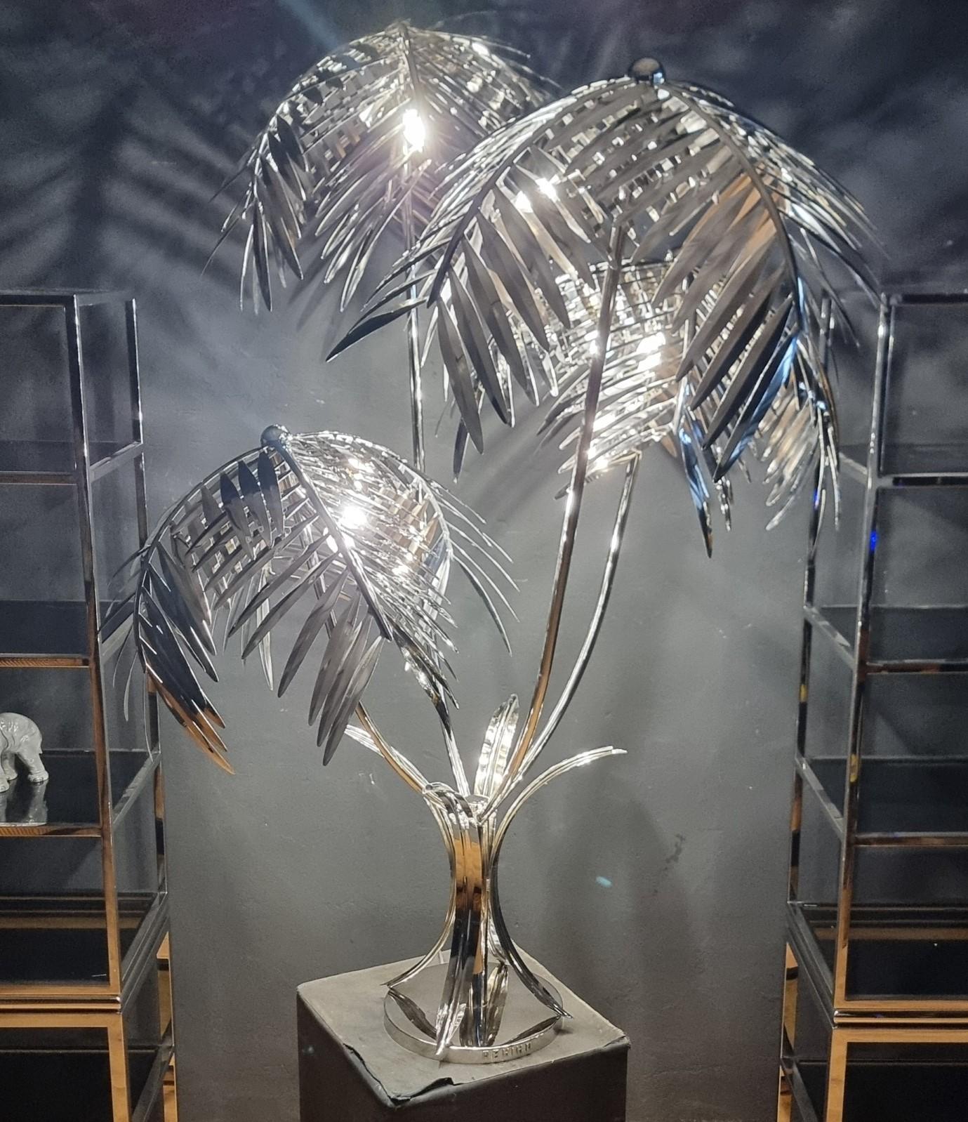 Vintage Floor Lamp by Kenzia in chrome-plated steel In Excellent Condition For Sale In Villa Verucchio, Emilia-Romagna