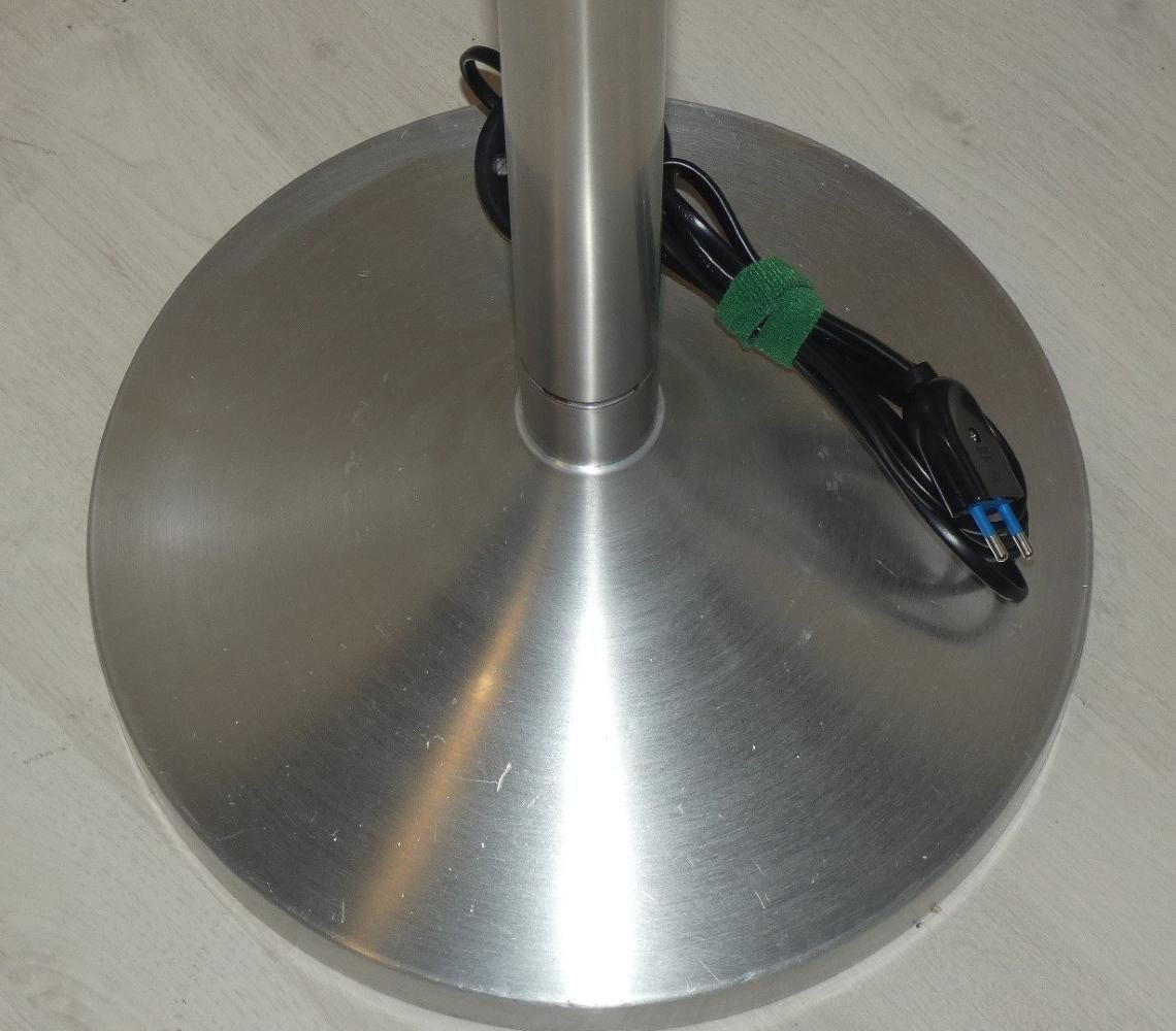 Chromed steel and perspex floor lamp, Italy 1970s For Sale 1