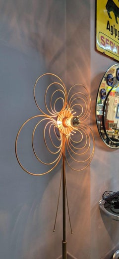 Lampada da terra in metallo dorato anni '80