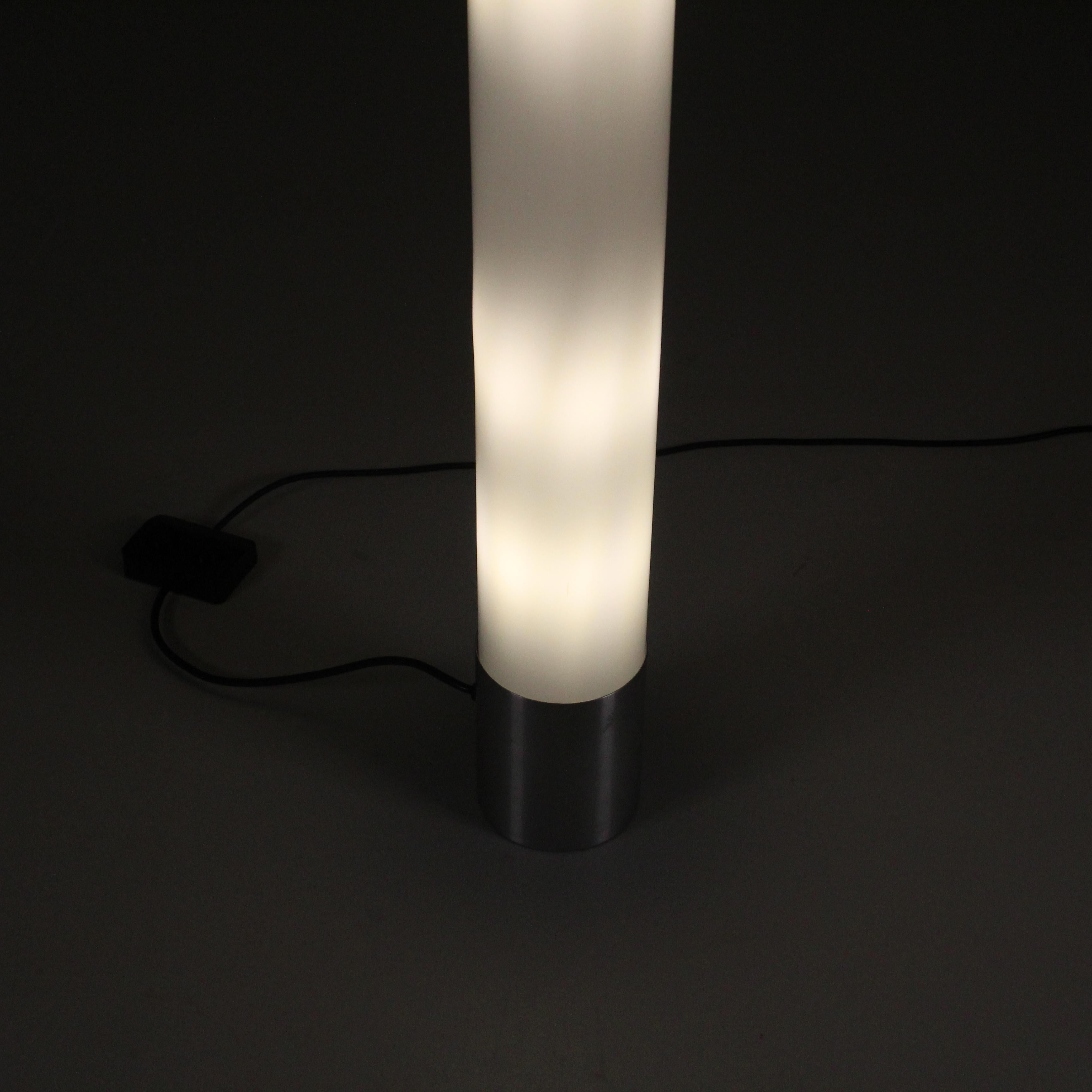 Lampada da terra in perplex, Stilux In condizioni buone in vendita a Milano, Lombardia