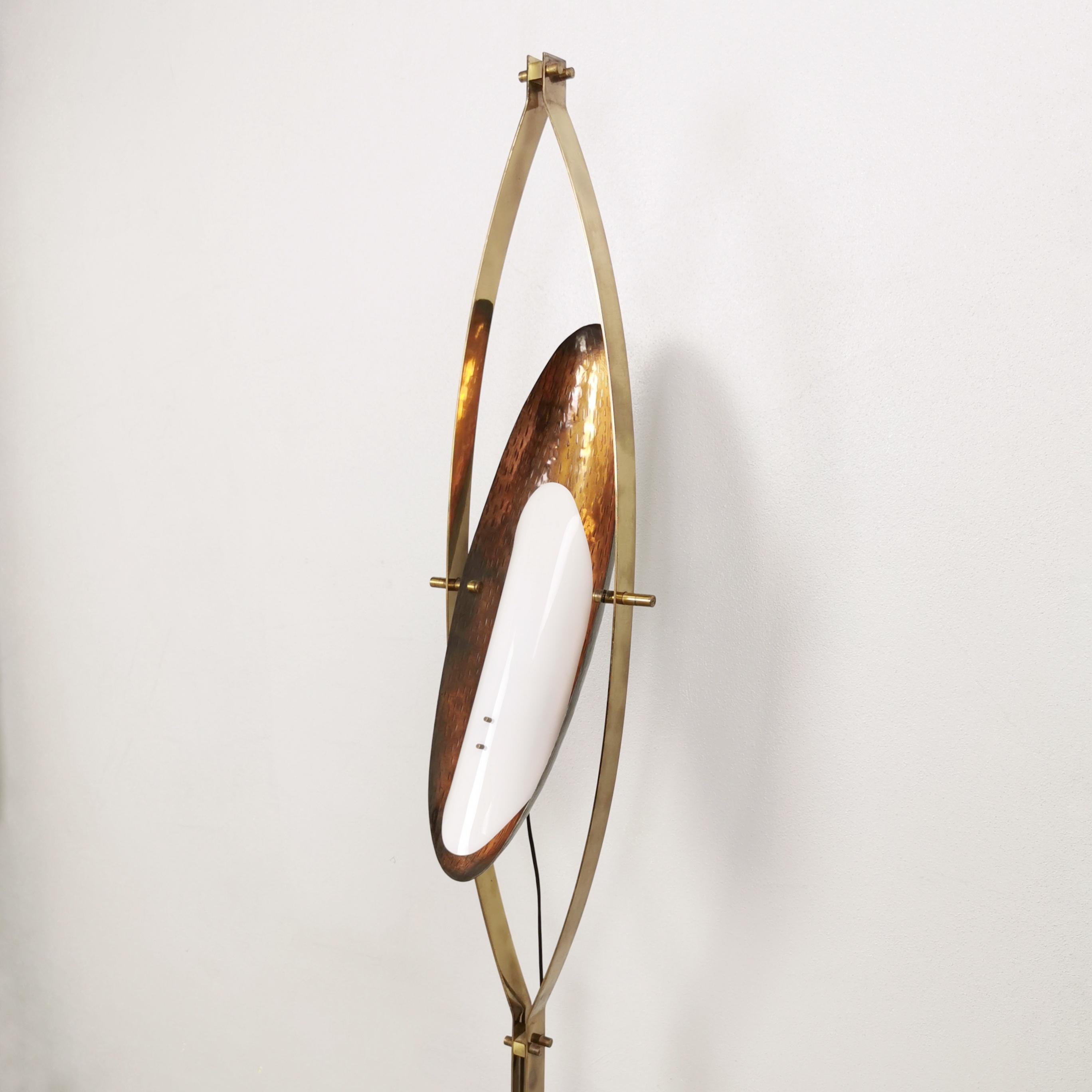 Reggiani Copper and Brass Floor Lamp 1960s For Sale 5