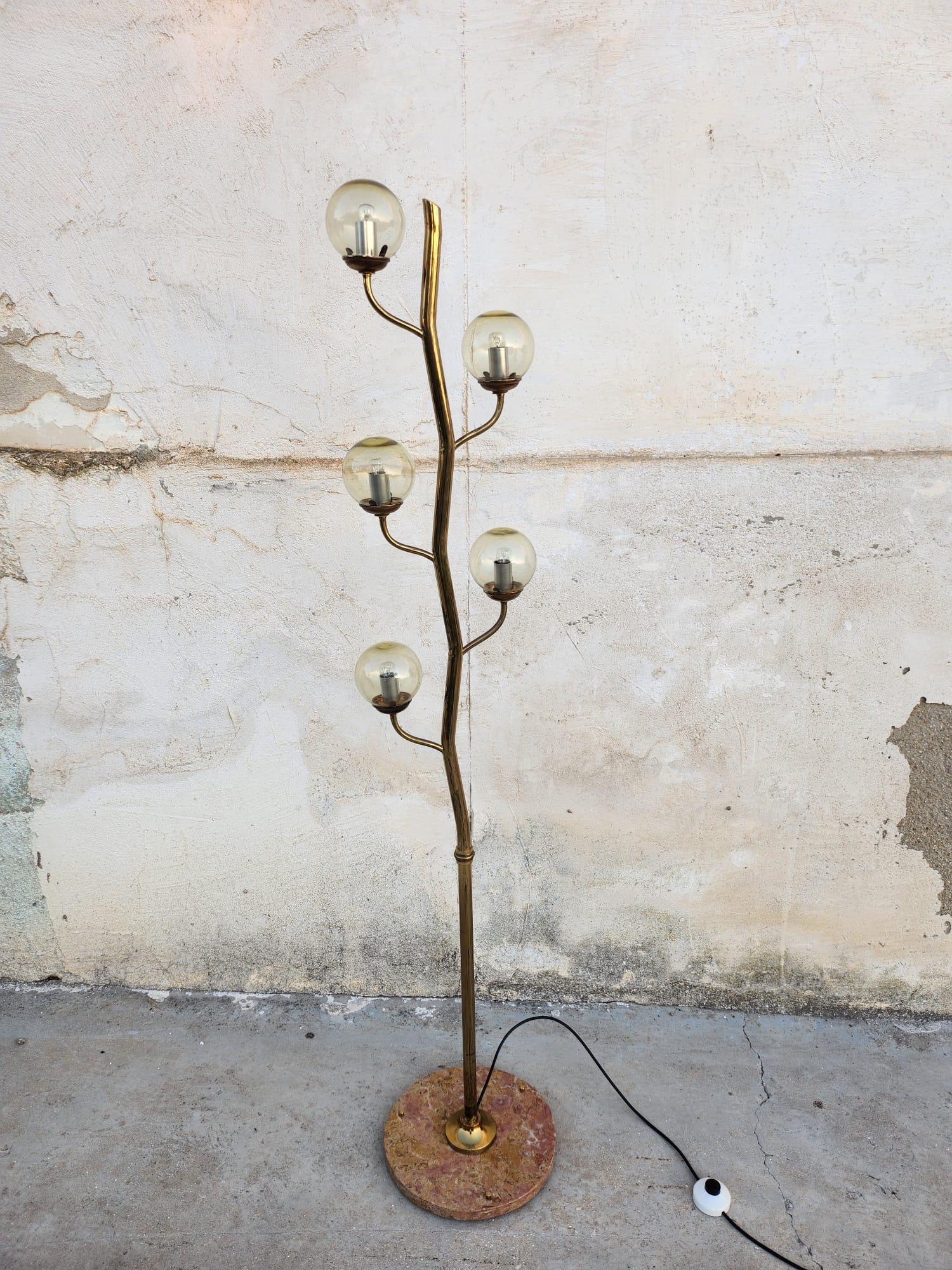 1960er Jahre italienische Stehlampe im Zustand „Gut“ im Angebot in Cerignola, IT