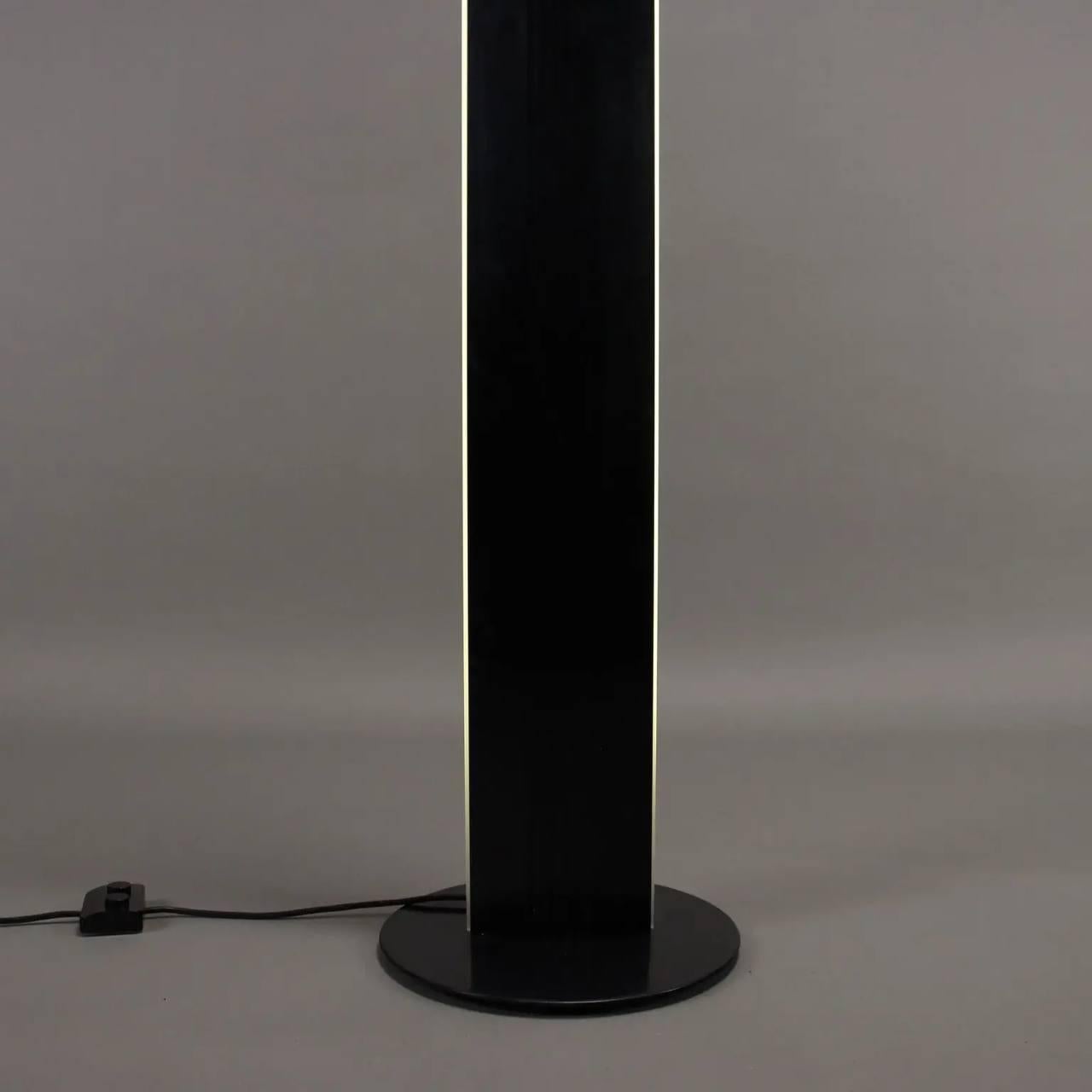 Tronconi-Barbieri-Marinelli designer Manhattan floor lamp For Sale 1