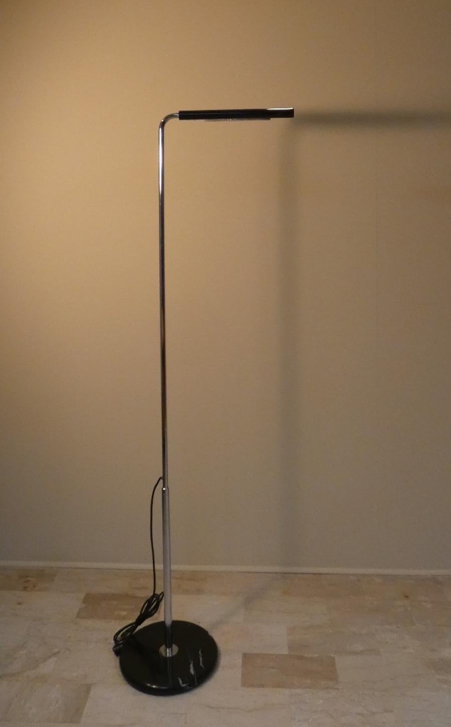 Metallo Lampada da terra Mezzaluna di Bruno Gecchelin per Skipper, Italia 1974 in vendita
