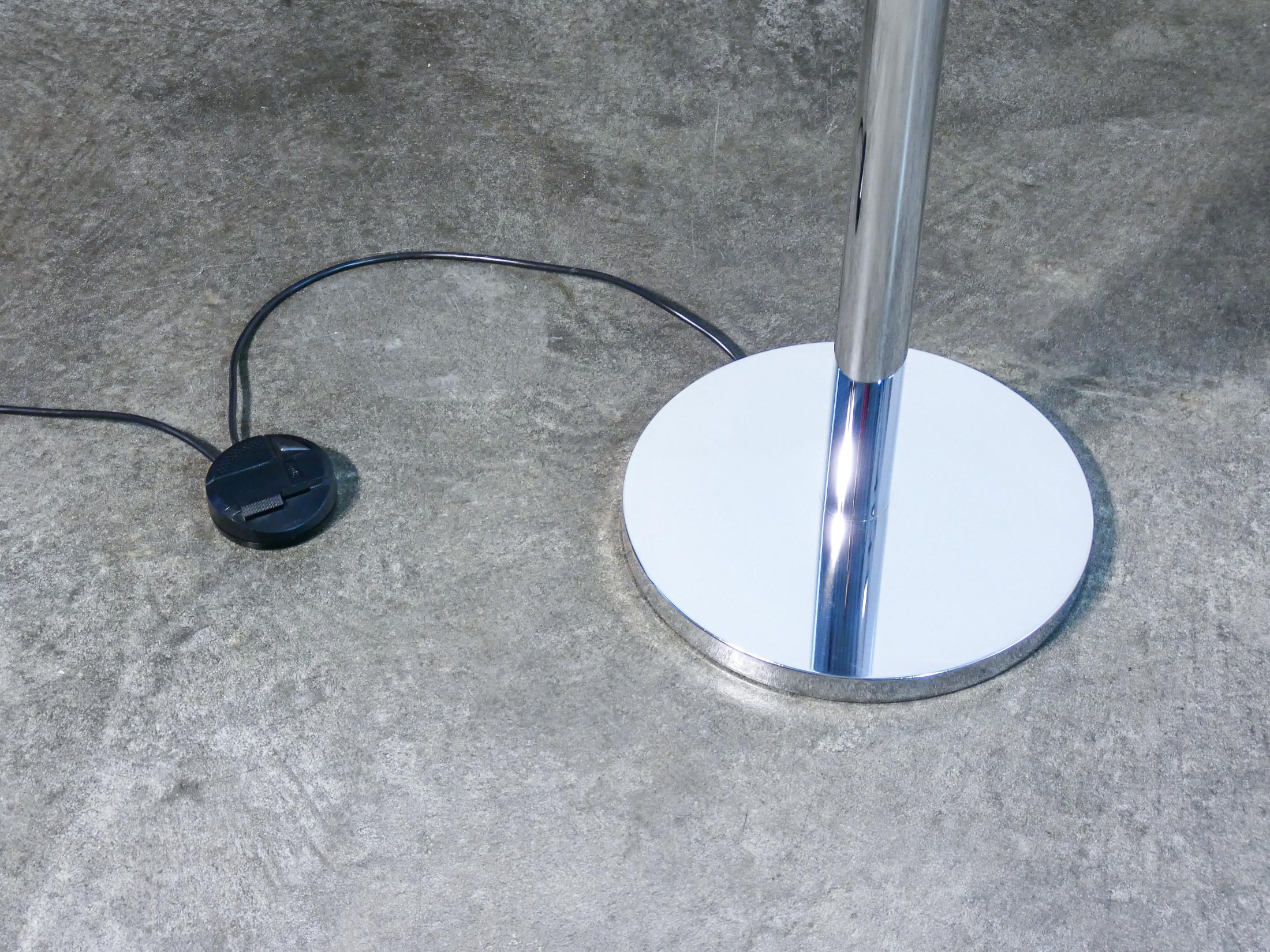 Floor lamp mod. 0024 Grande, design by Giò PONTI for FONTANA ARTE. Italy For Sale 1