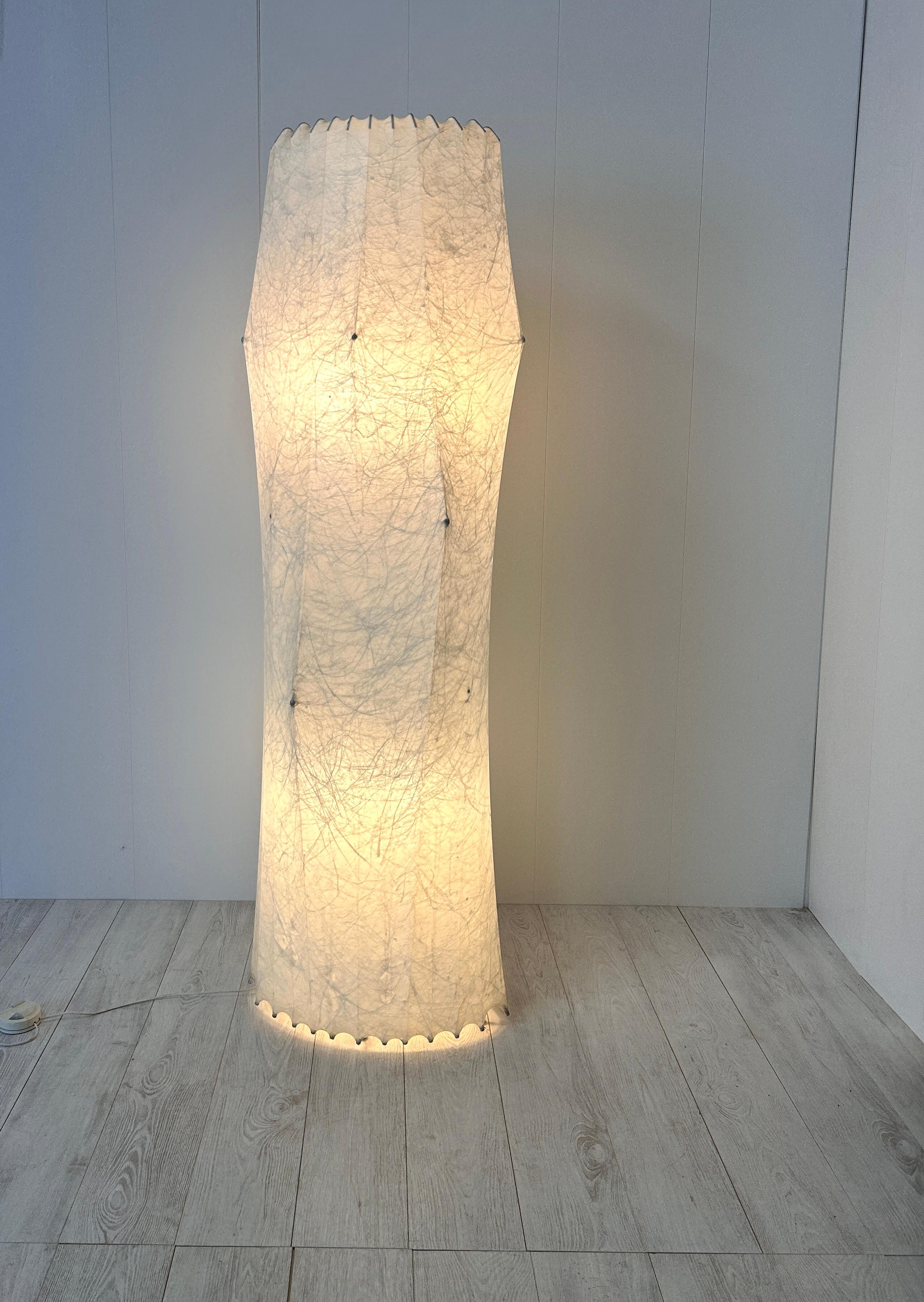 Contemporary Lampada da terra mod. Fantasma XL, Tobia Scarpa, Flos