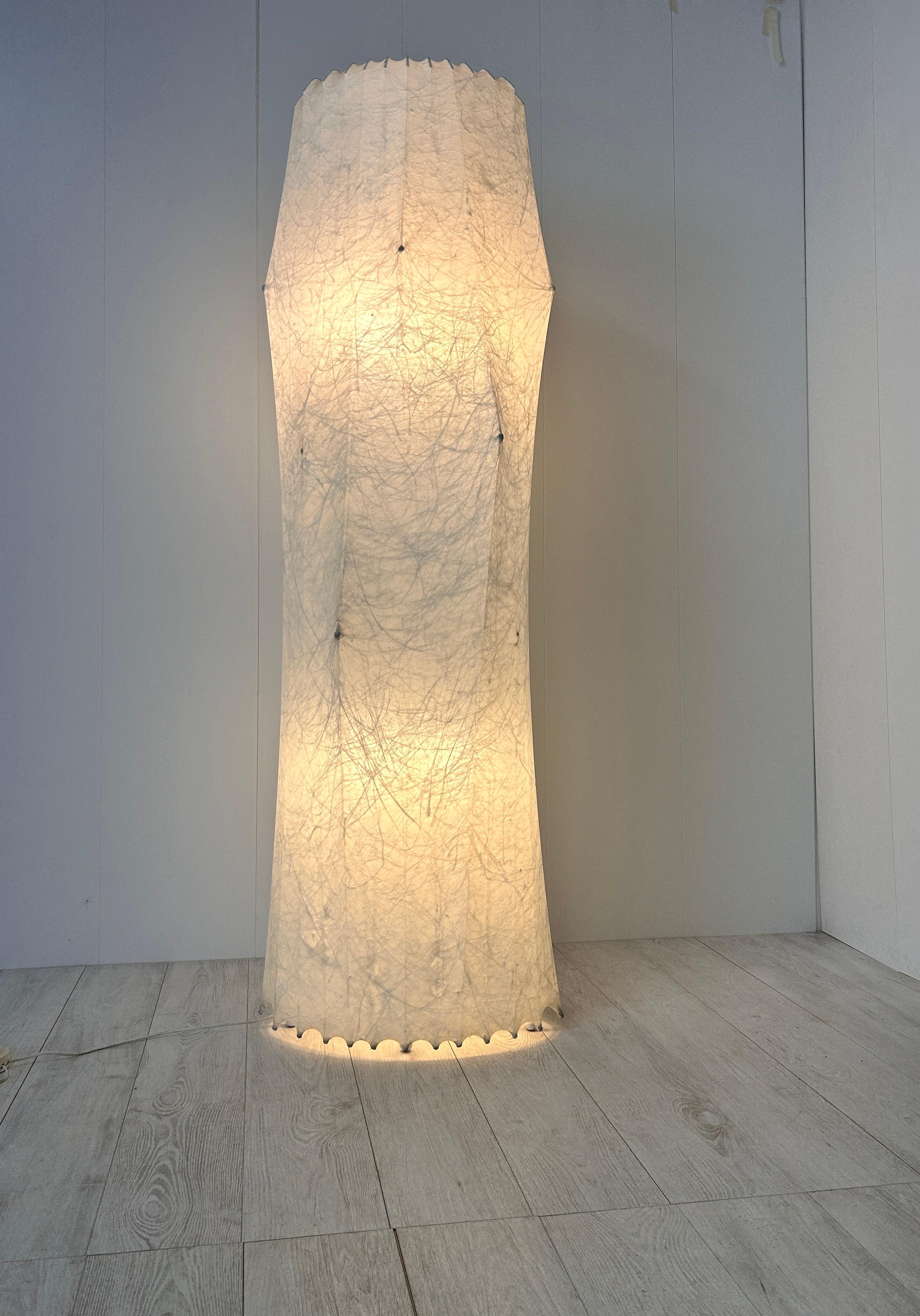 Lampada da terra mod. Fantasma XL, Tobia Scarpa, Flos 1