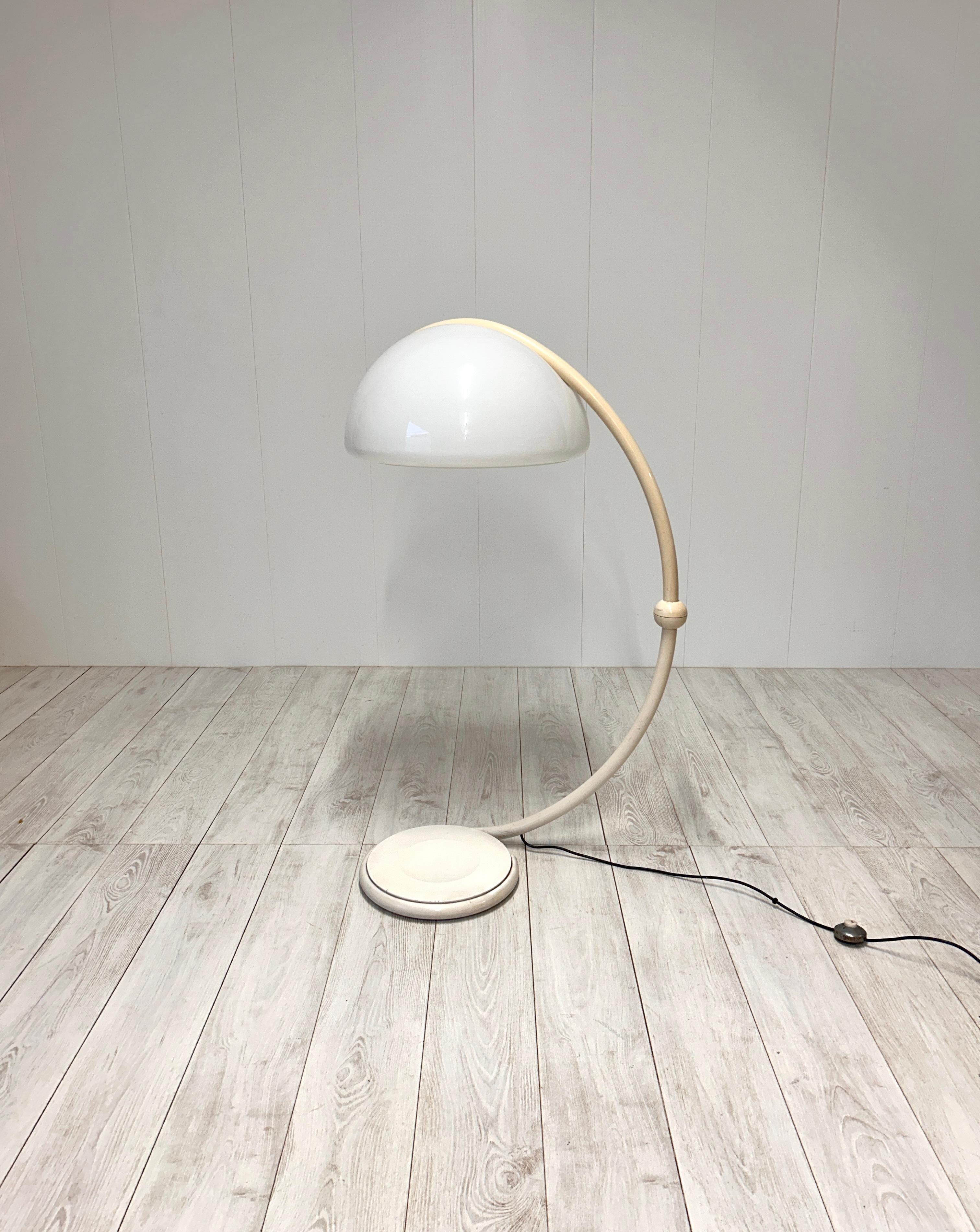 Serpente floor lamp mod. by Elio Martinelli for Martinelli Luce, 1960s For Sale 5