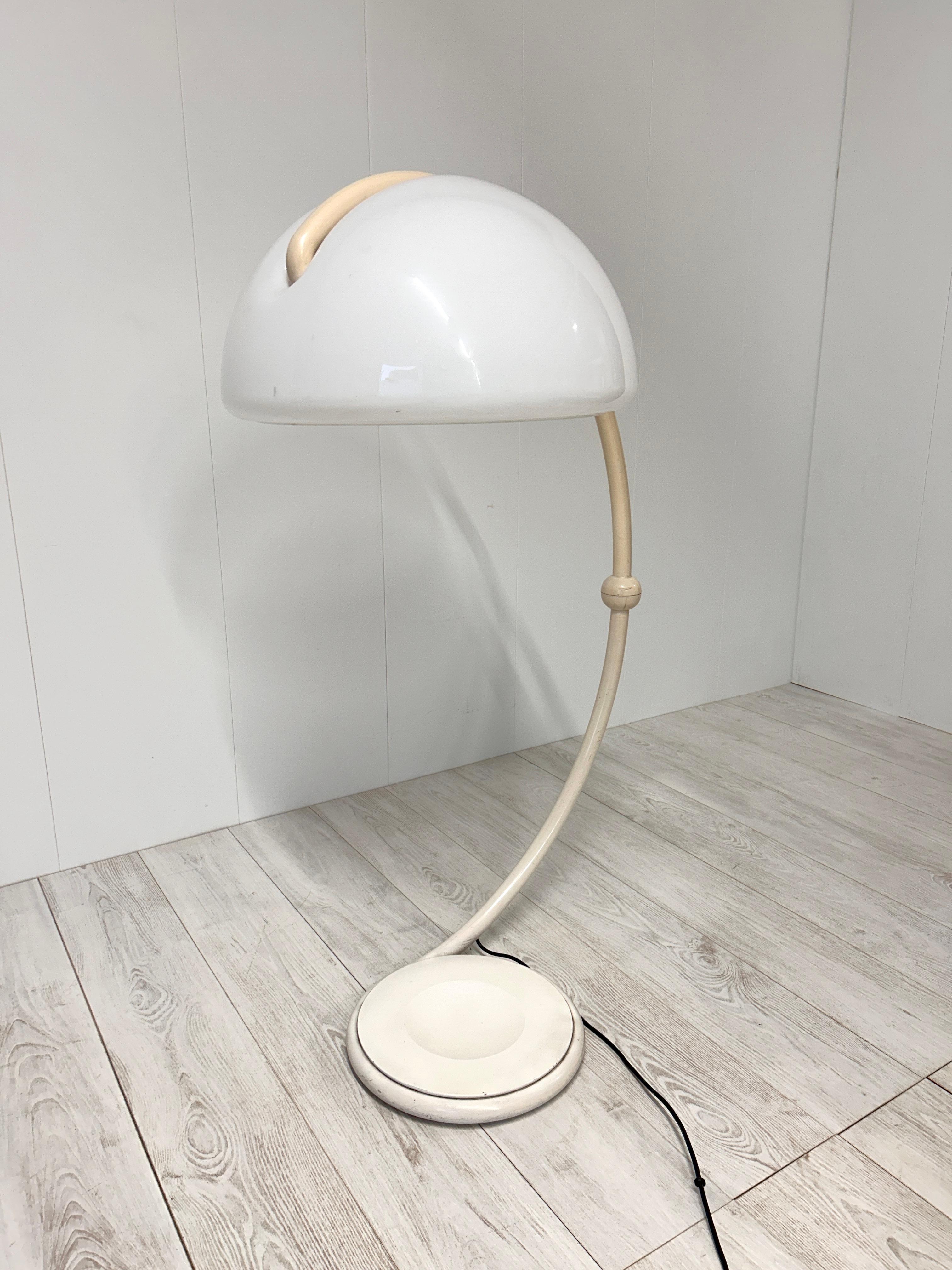 Serpente floor lamp mod. by Elio Martinelli for Martinelli Luce, 1960s For Sale 7