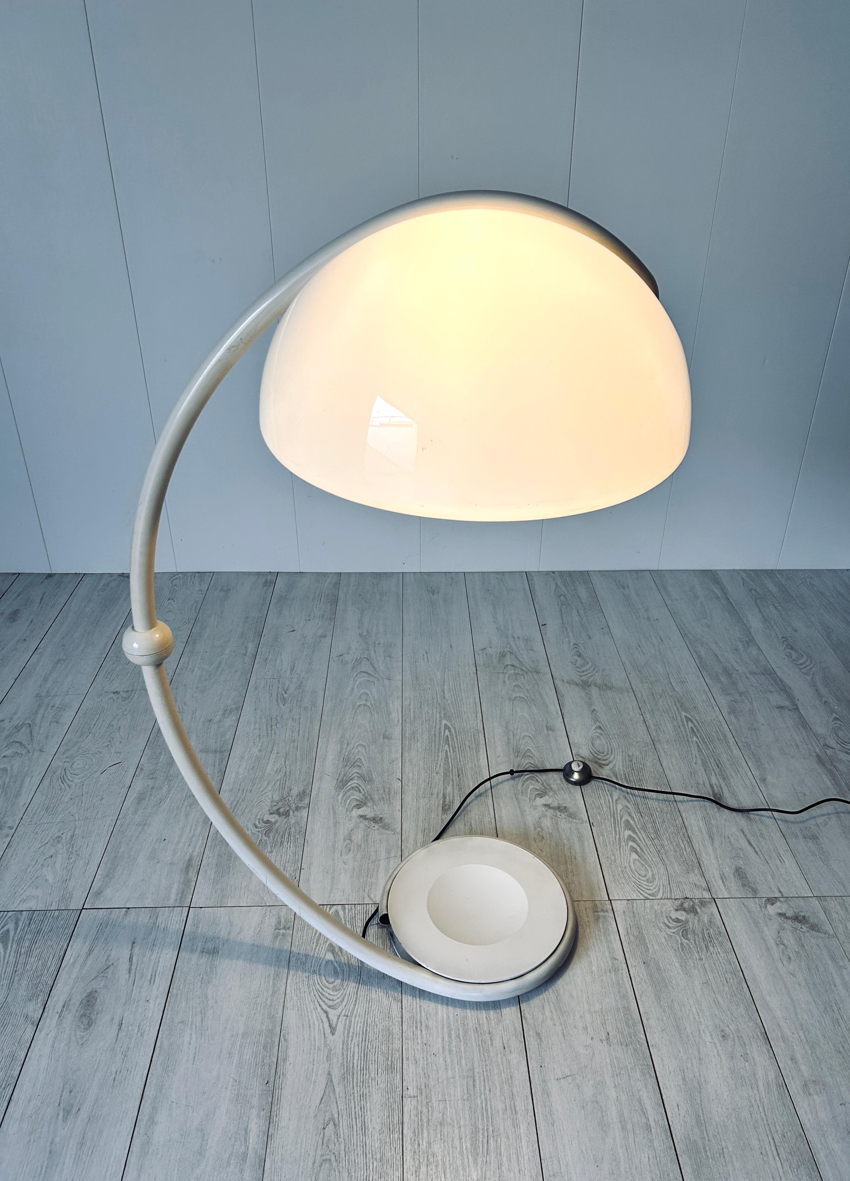 Metal Serpente floor lamp mod. by Elio Martinelli for Martinelli Luce, 1960s For Sale