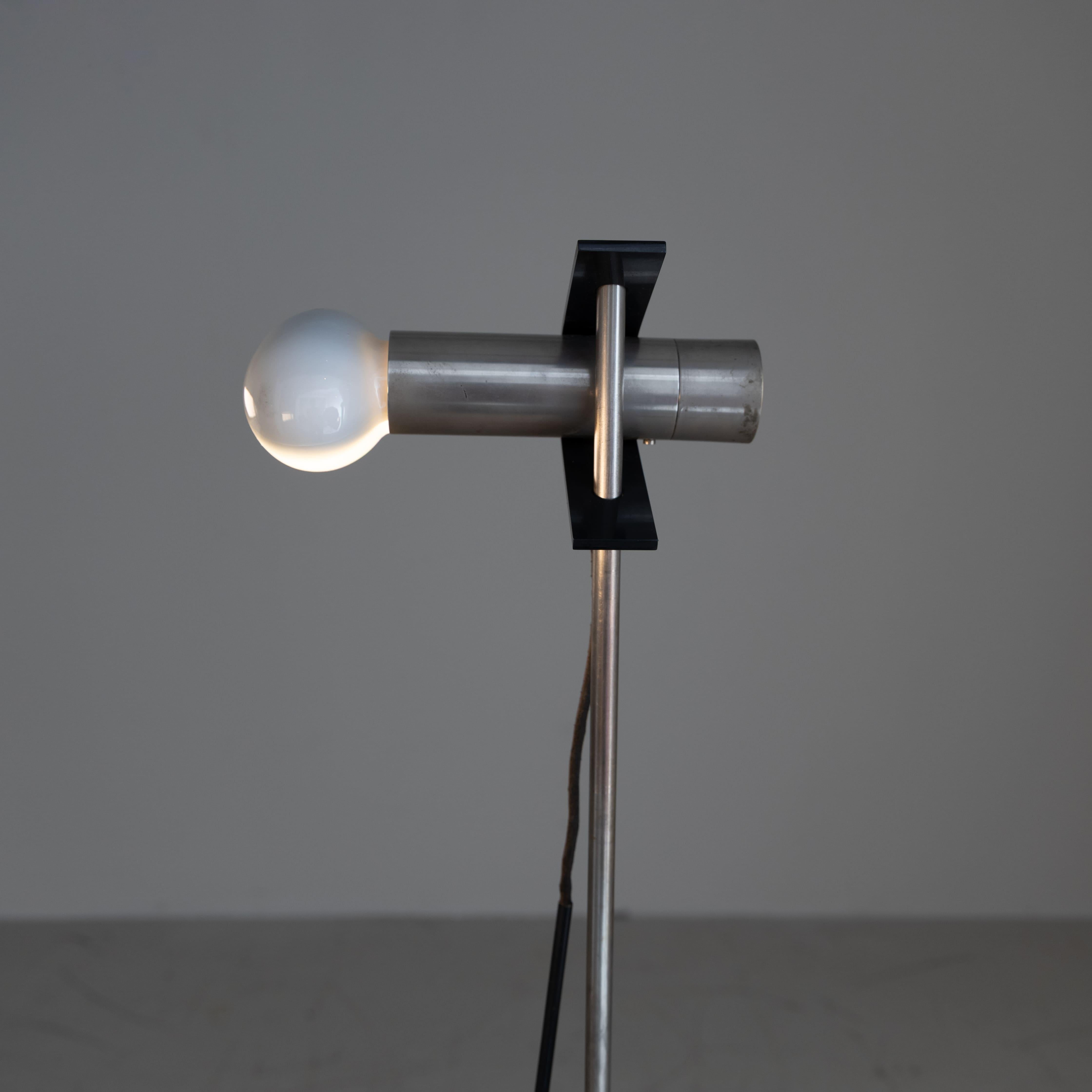 Lampada da terra, mod.399, Angelo Ostuni, Oluce In condizioni buone in vendita a Milano, Lombardia