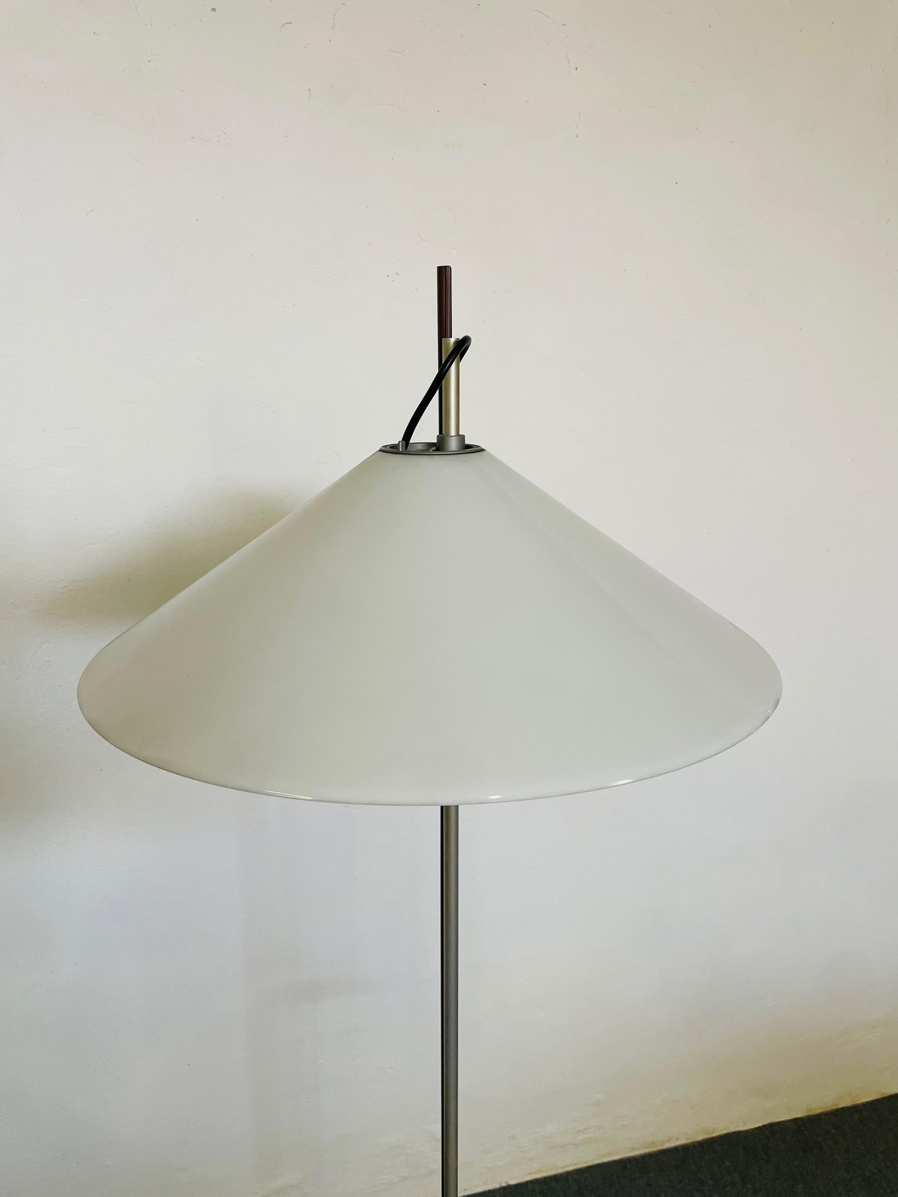 Lampada da terra modello Aggregato, designer Enzo Mari, produzione Artemide (Moderne) im Angebot