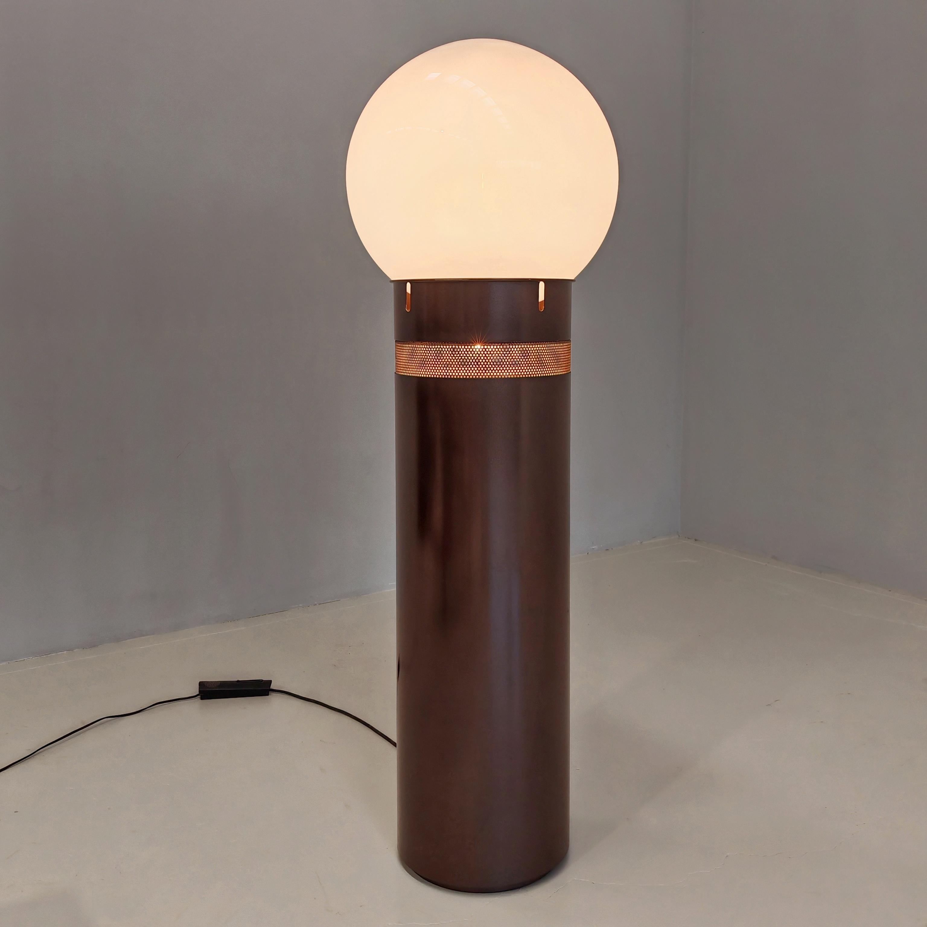 Lampadaire modèle Oracolo Gae Aulenti pour Artemide 1970 en vente 10