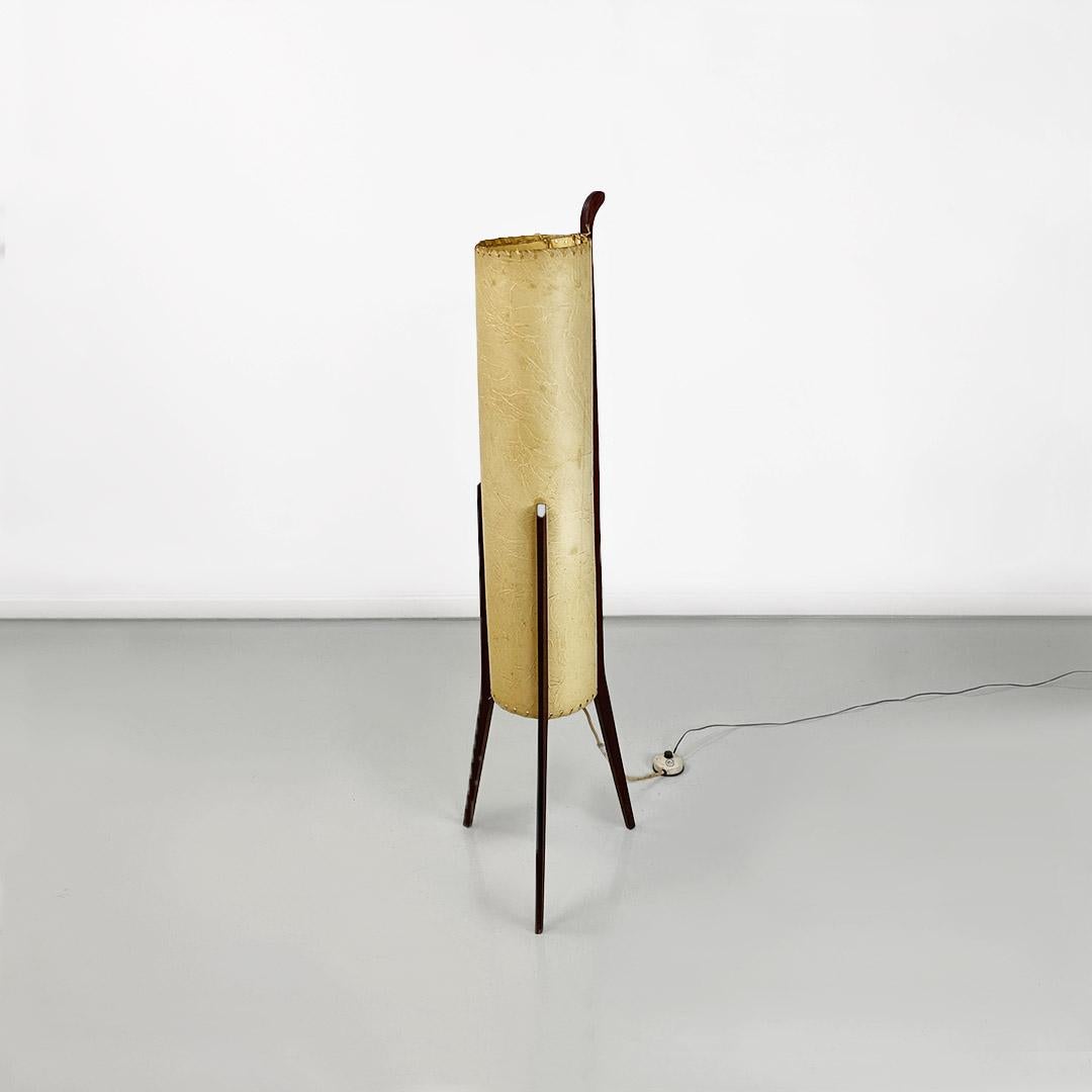 Danish mid-century modern parchment and teak wood floor lamp, 1960s
Floor lamp of Danish origin. in parchment and teak wood.
1960 approx.
Perfectly working and in excellent condition, with two bulbs with E27 socket.
Measurements in cm 30x125h
Floor