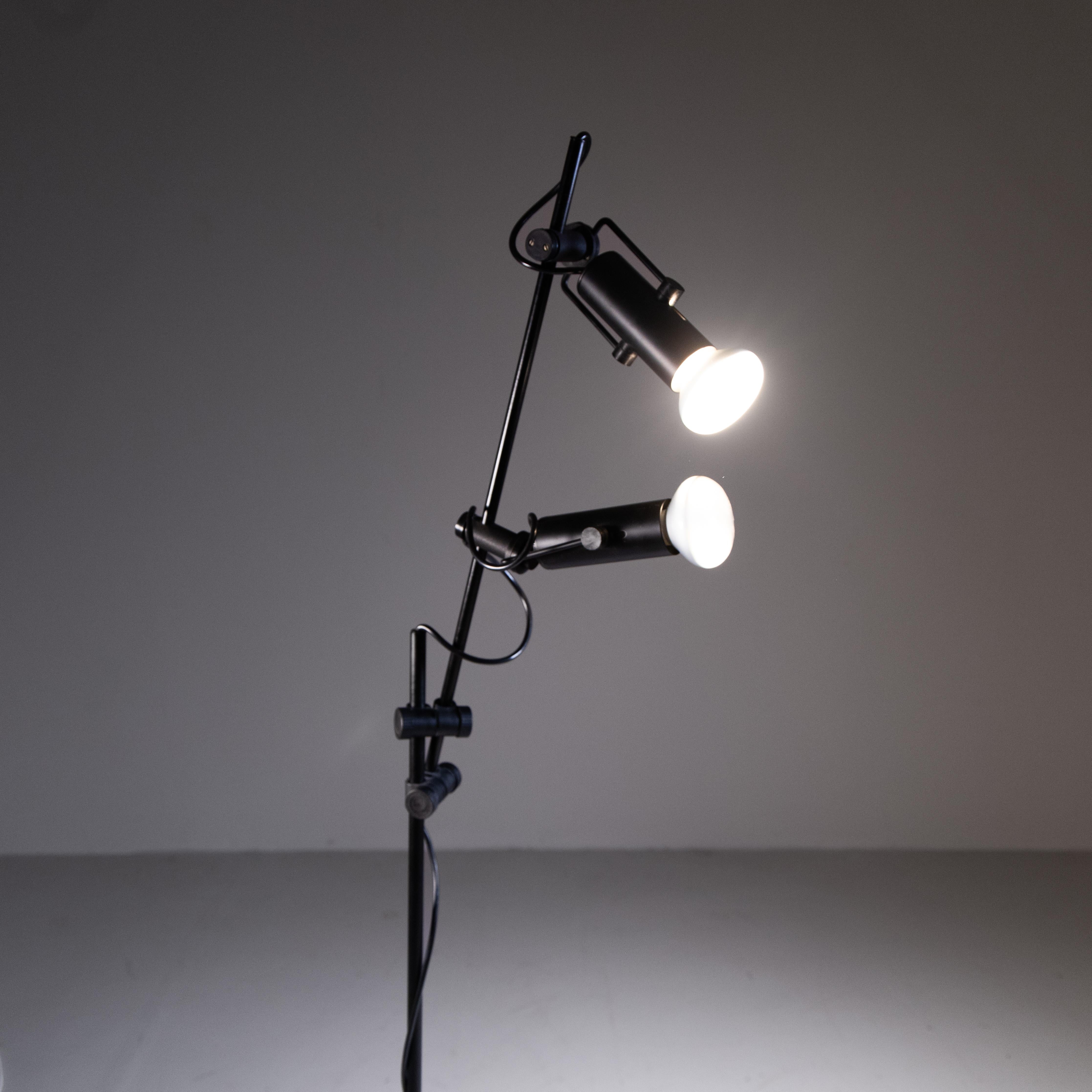 Black floor lamp with adjustable lights, 1960s For Sale 1