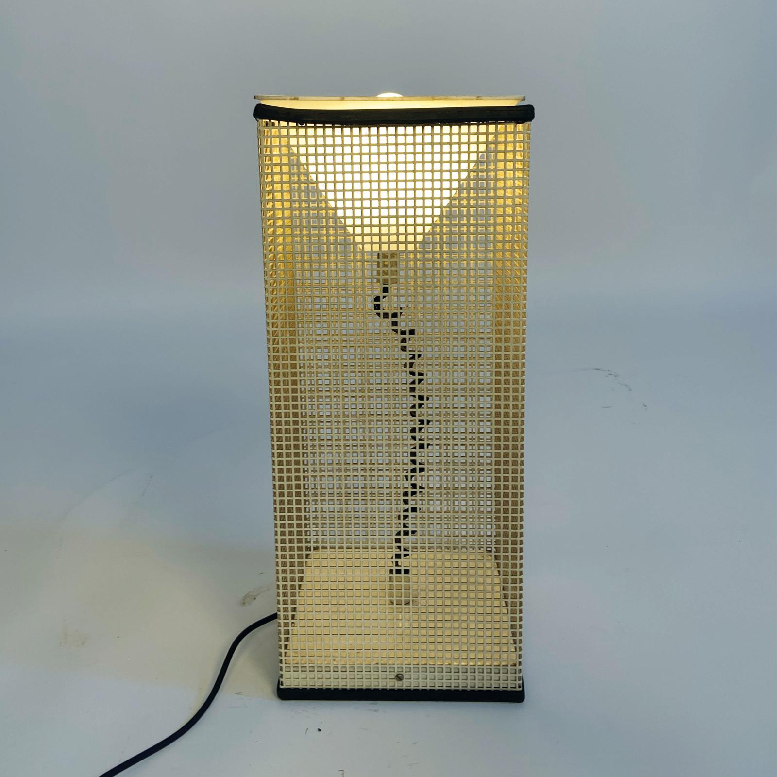 Italian Lampada da terra Open disegnata da Paolo Piva e prodotta da Lumenform nel 1970. en vente