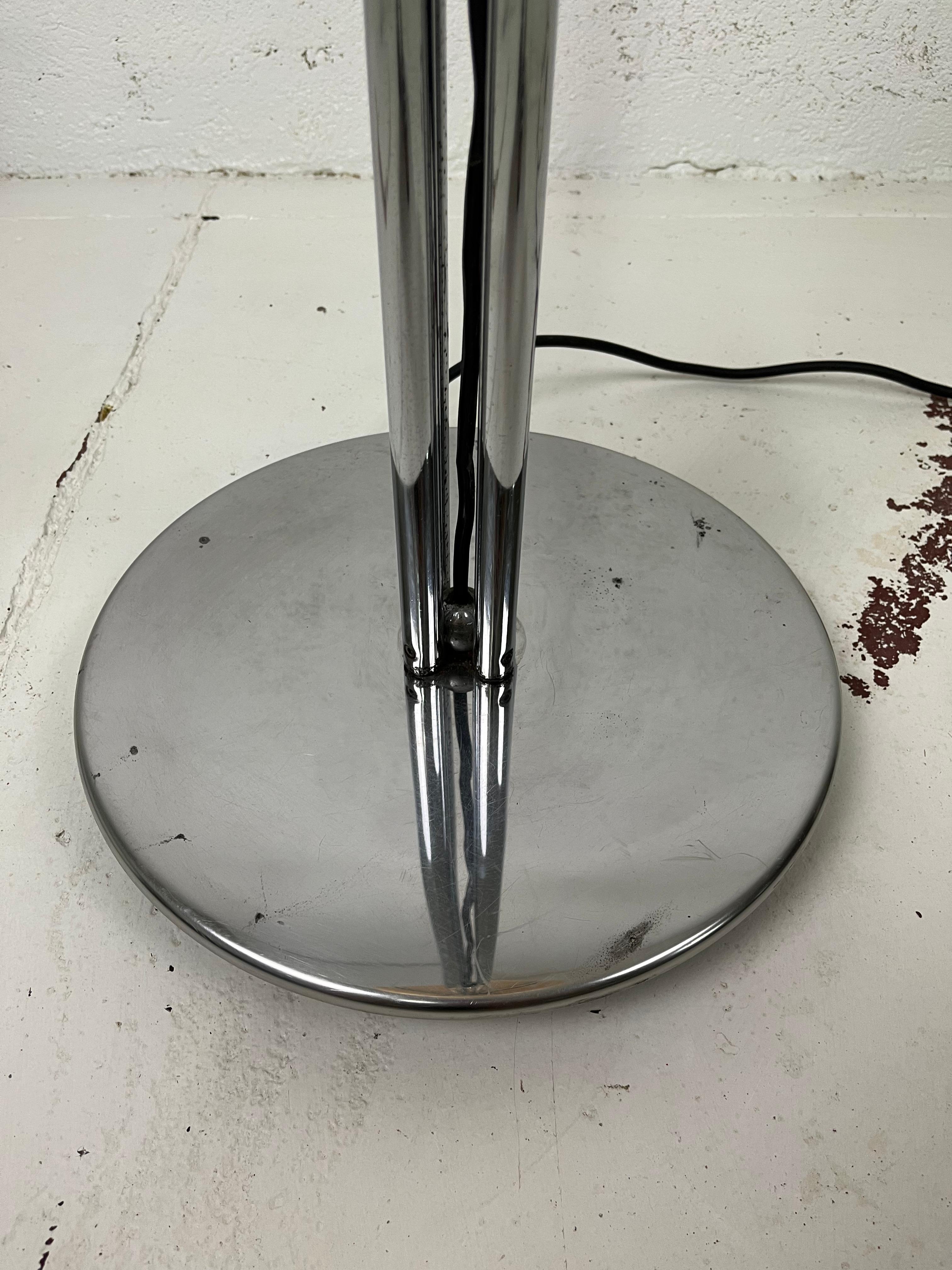 Quadrifoglio Gae Aulenti Harvey Guzzini 1970 lampadaire 1