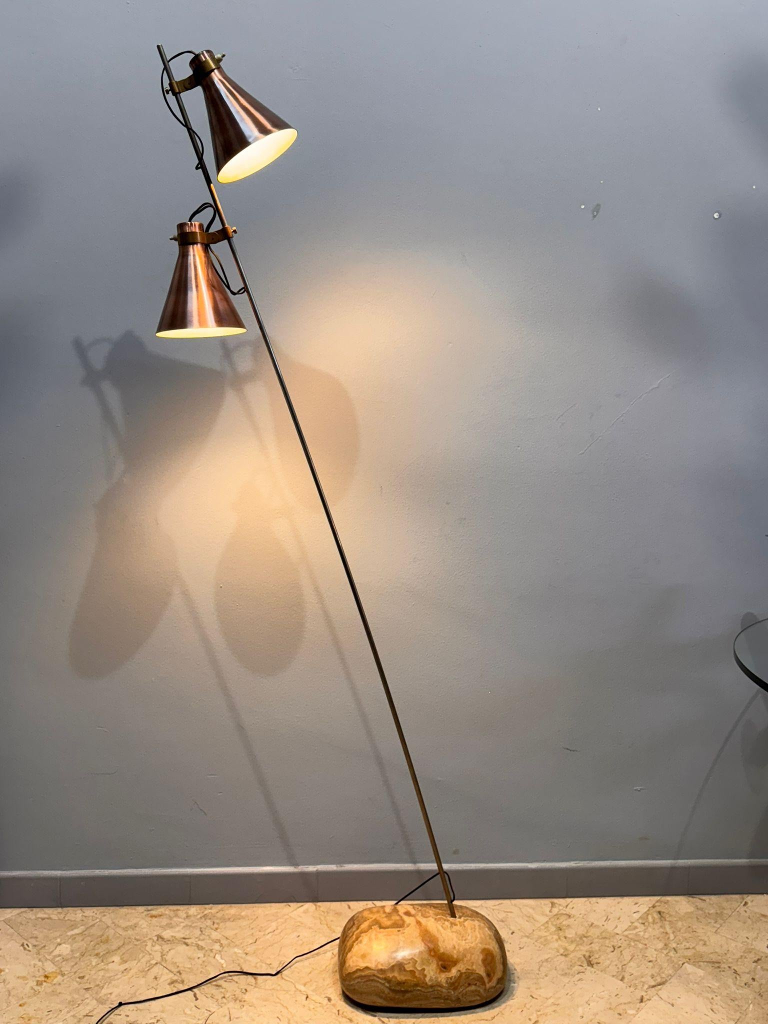 Floor lamp 
