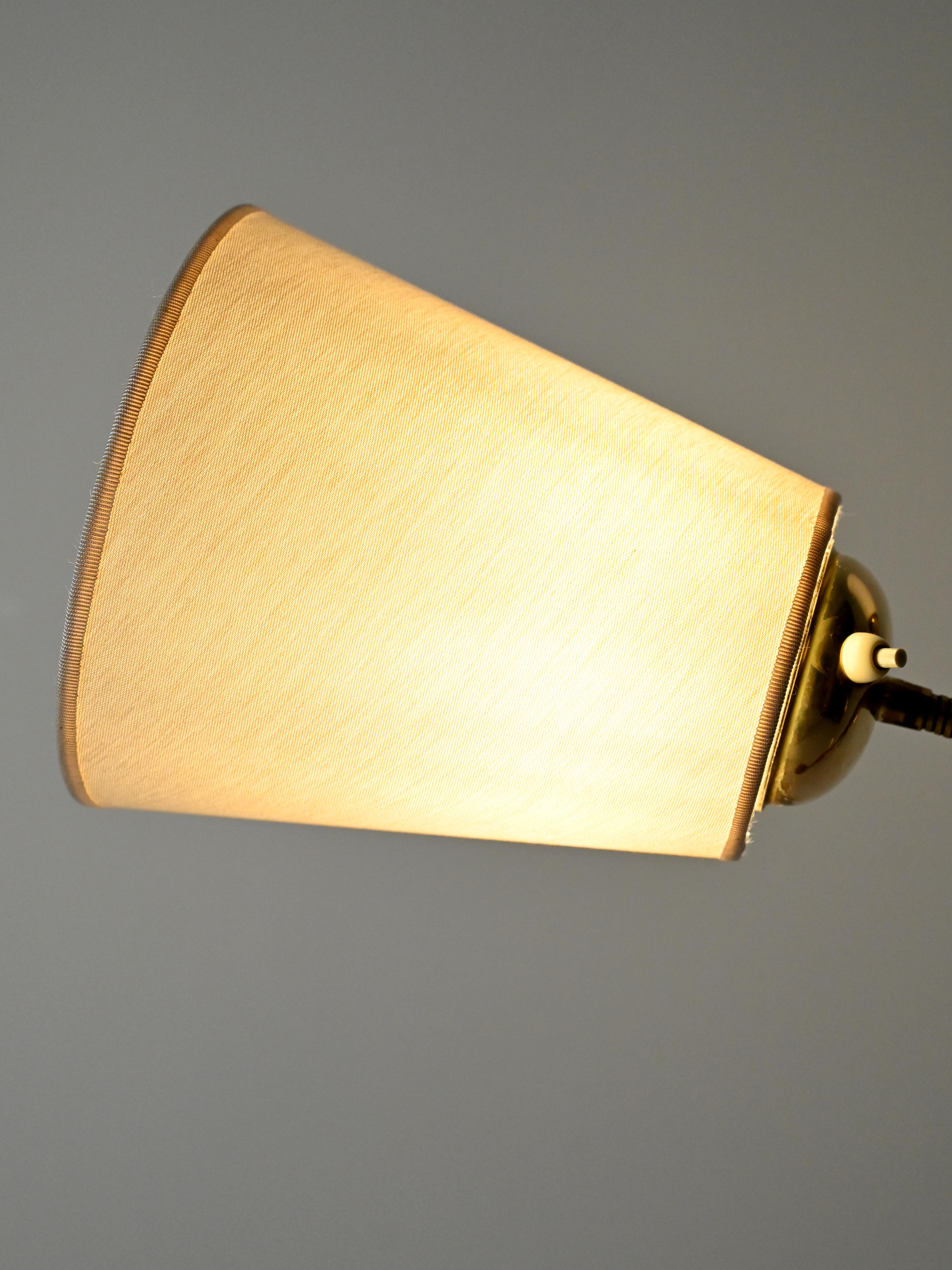 Lampada da terra scandinava a tre bracci in teak e ottone, anni 40–50 en vente 2