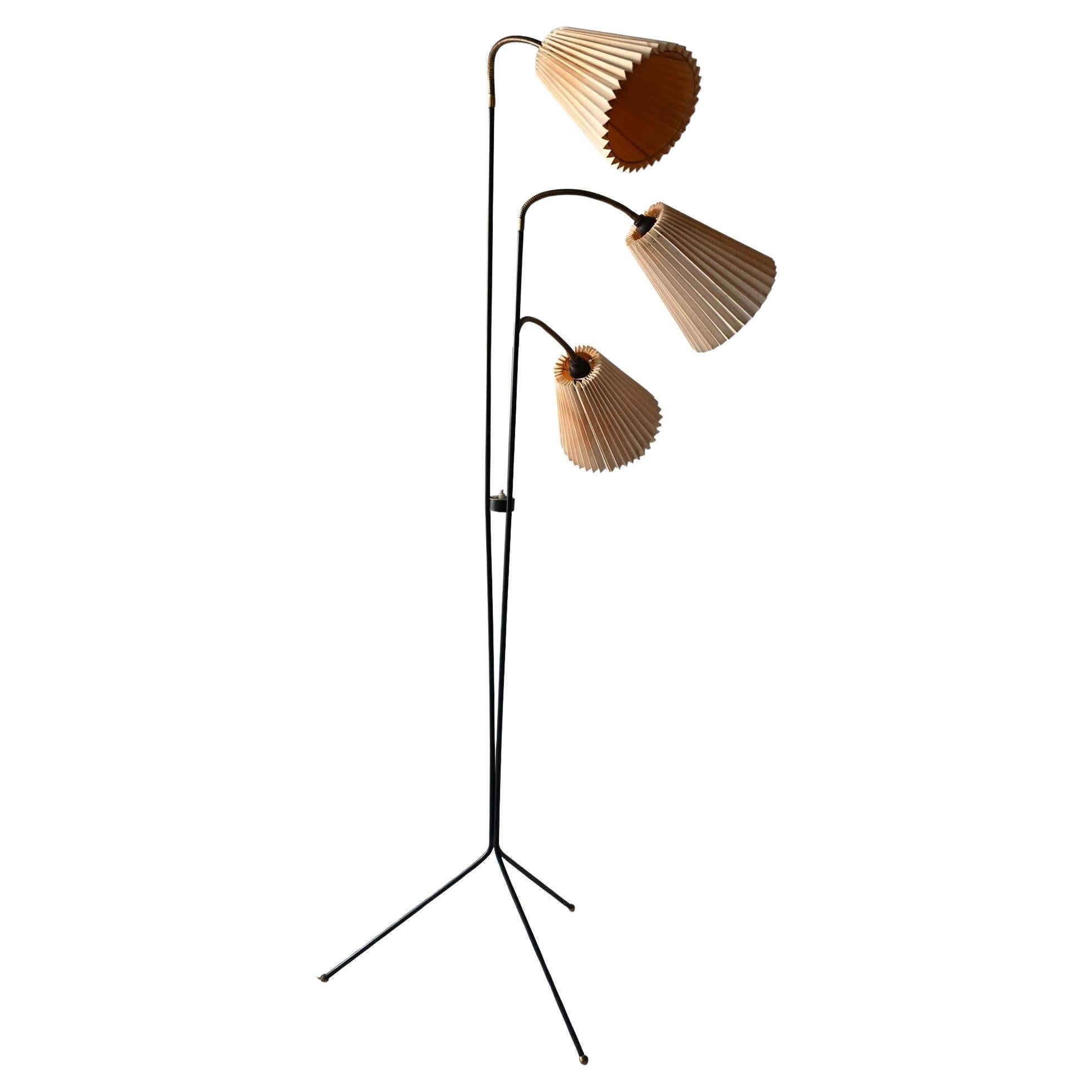 Skandinavische 1950er Stehlampe mit drei Armen